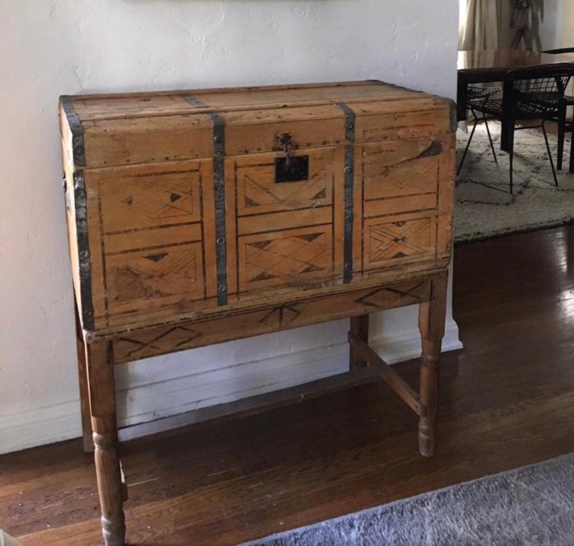 Primitive/Early Hand-Painted Blanket Chest, Wedding Trunk on base.  In Good Condition For Sale In Los Angeles, CA