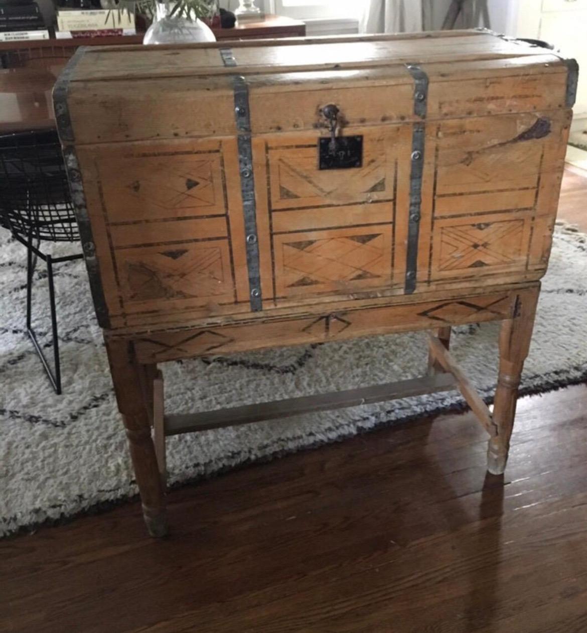 Wood Primitive/Early Hand-Painted Blanket Chest, Wedding Trunk on base.  For Sale