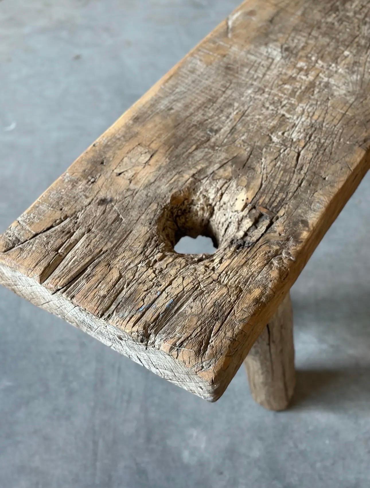 Portugais Banc ou table basse primitive en planches d'orme Wood en vente