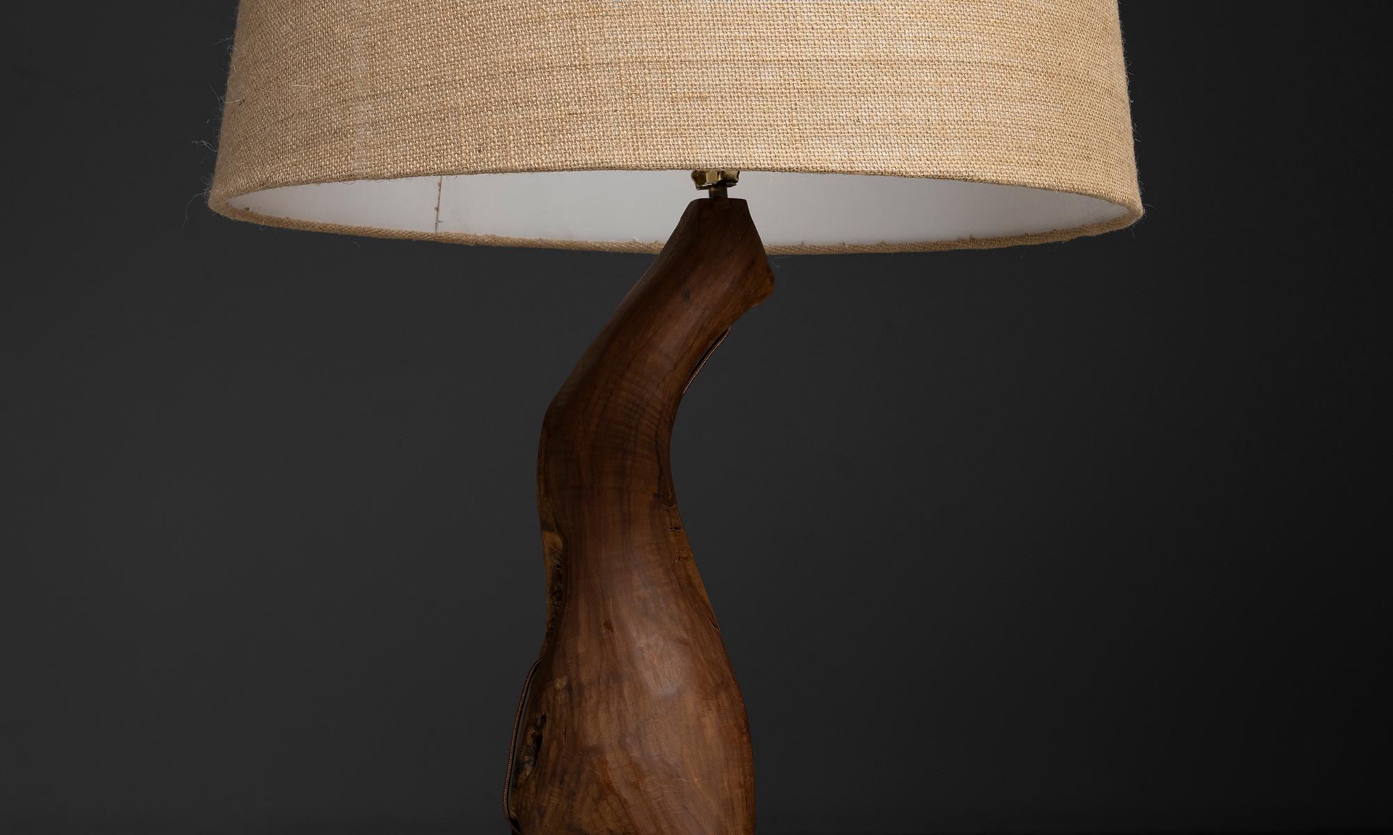 Lámpara de pie primitiva, Francia circa 1970 Primitivo