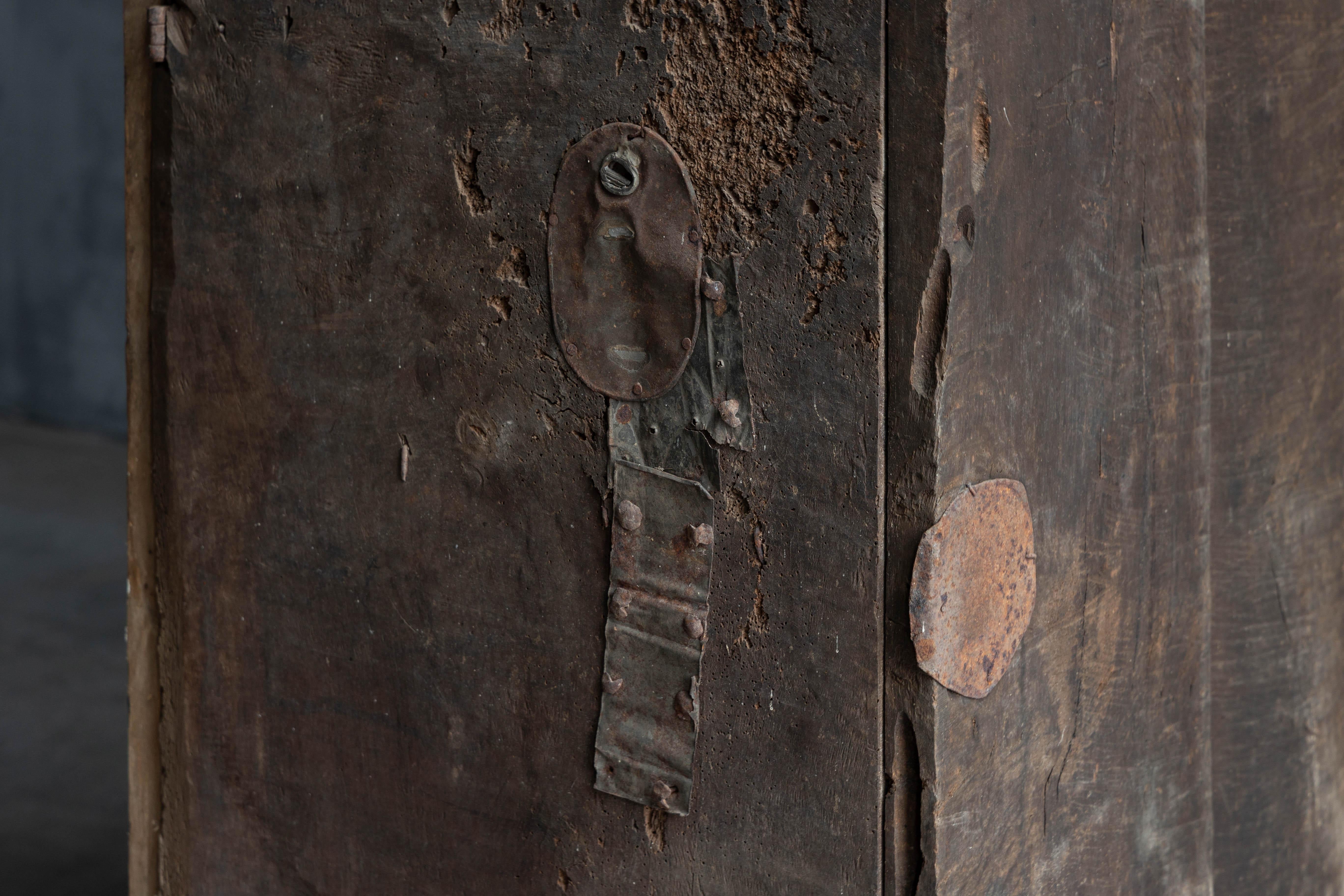 Legno Mobile rustico d'arte popolare, Francia, 19° secolo in vendita