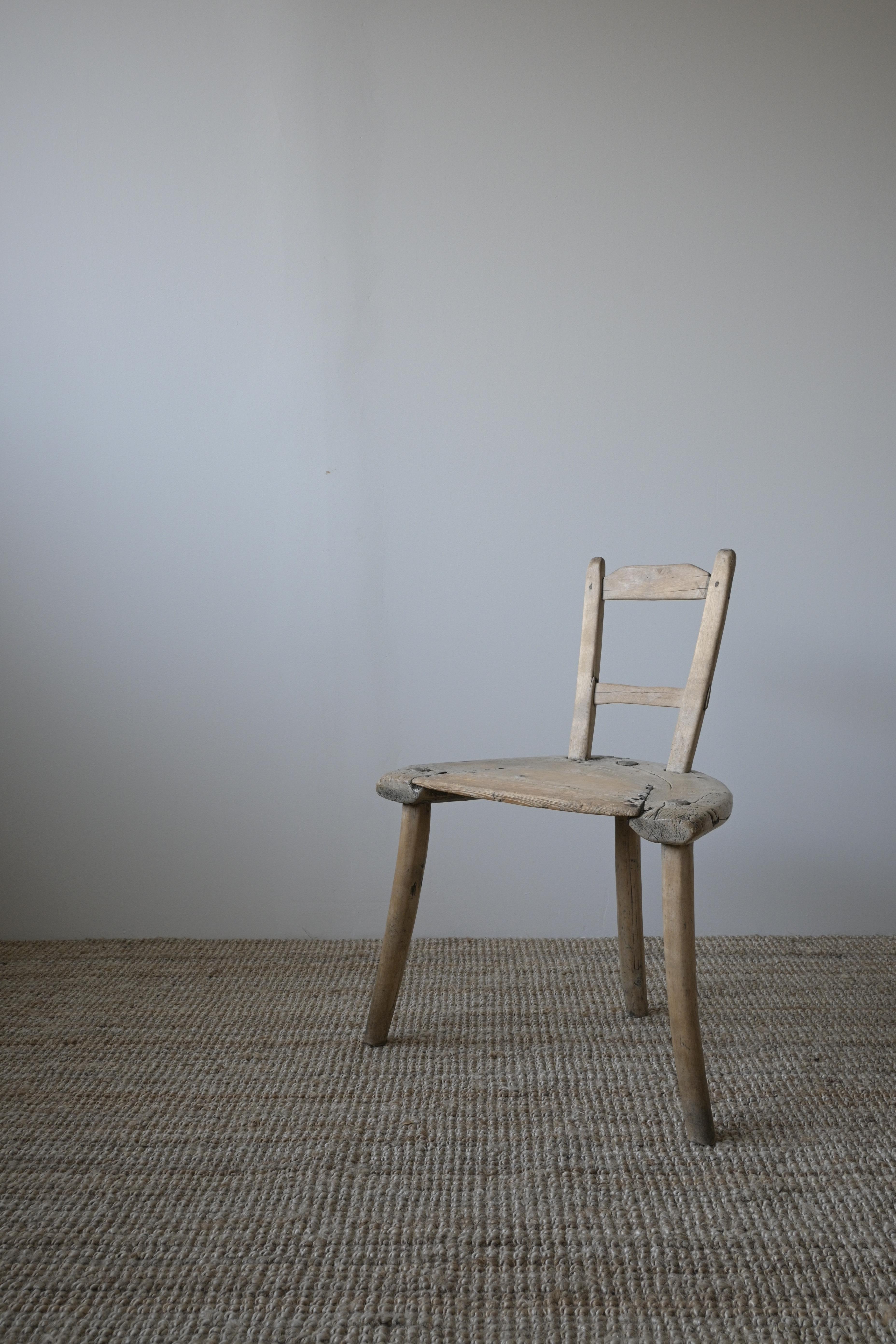 Suédois Chaise d'art populaire primitif 