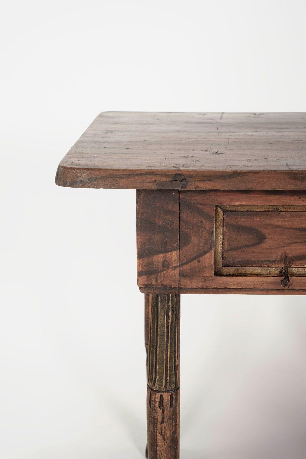 Mesa de arte popular del norte de Suecia en venta 2