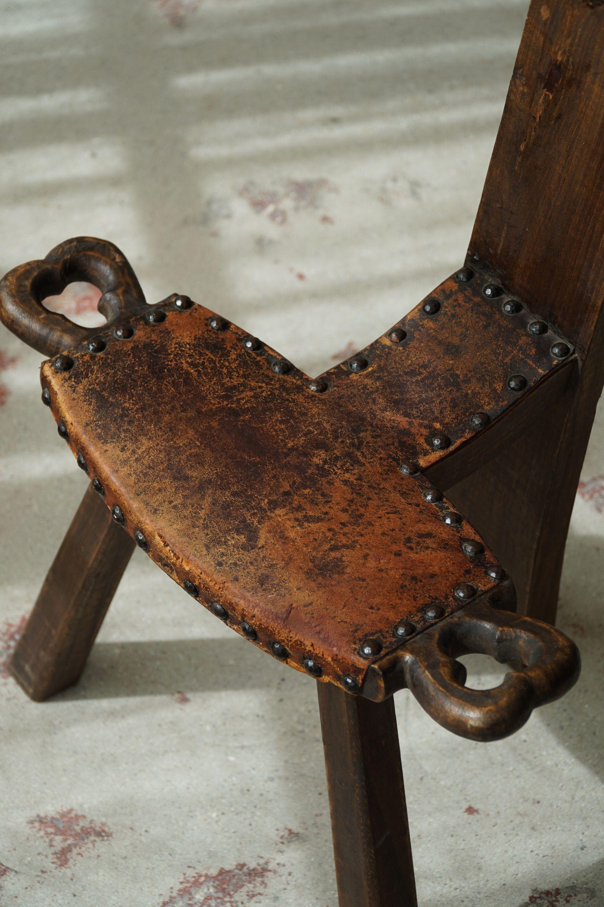 Primitive French Wooden Carved Tripod Chair, Wabi Sabi Style, Early 20th Century 5