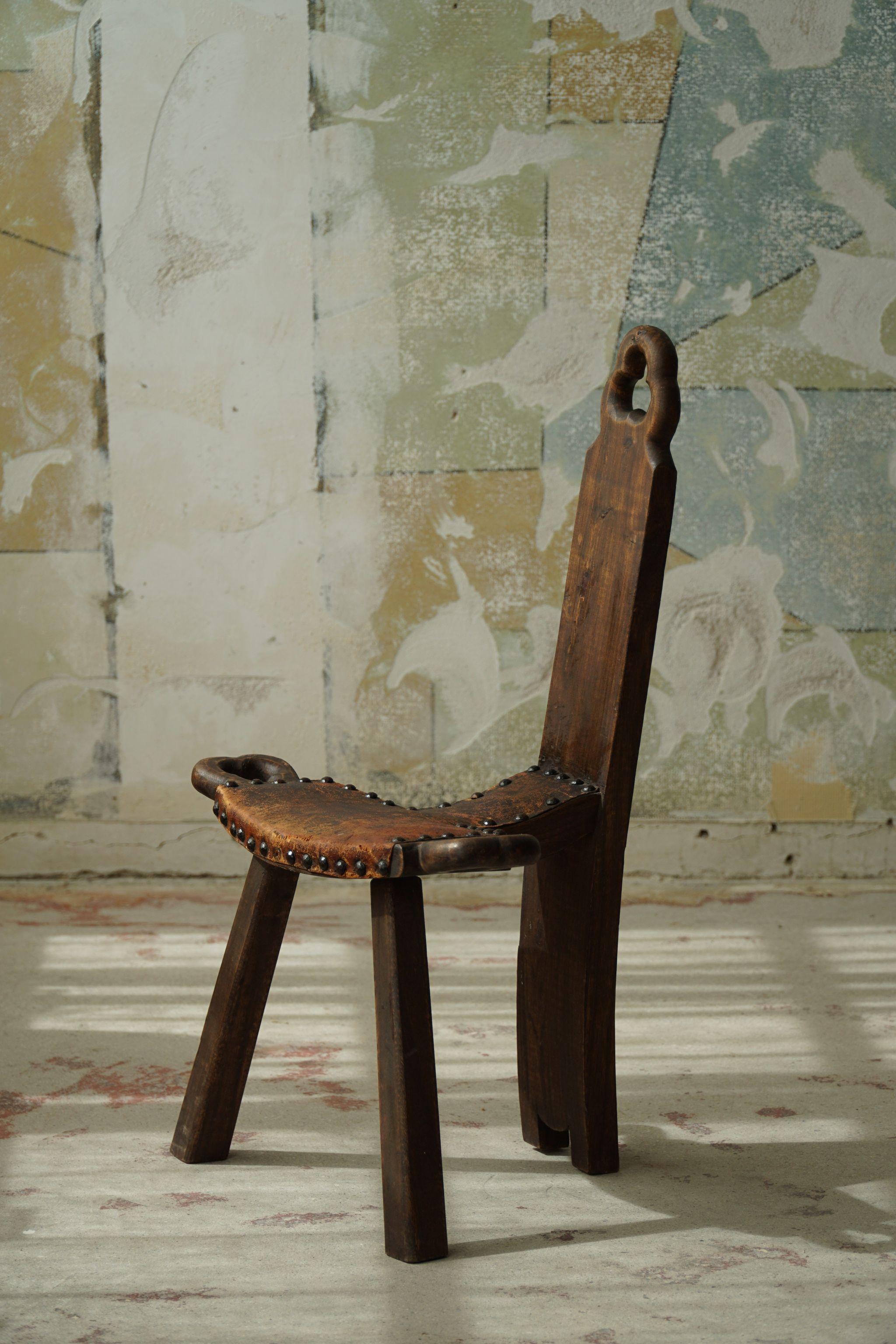 Primitive French Wooden Carved Tripod Chair, Wabi Sabi Style, Early 20th Century 4