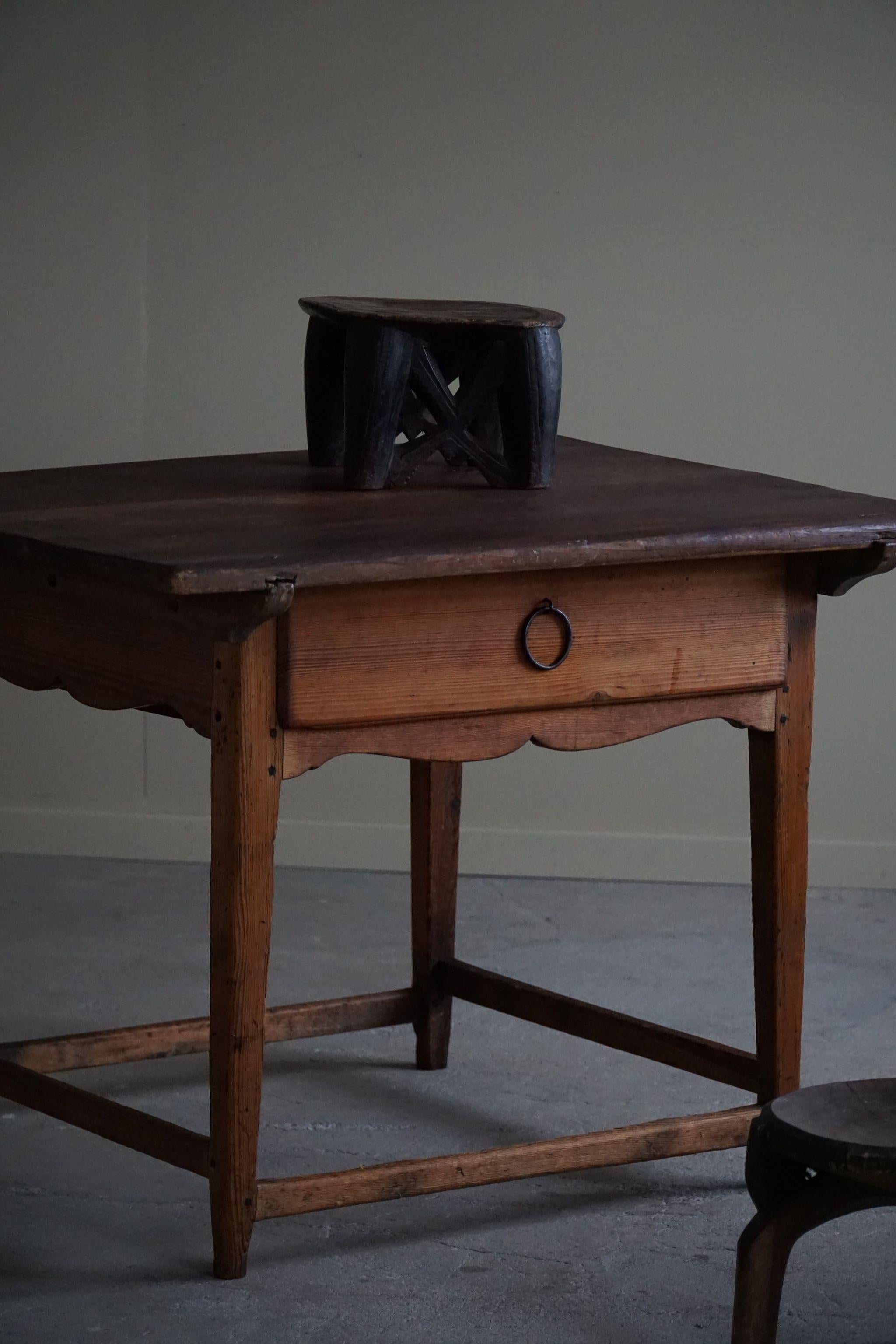 Primitive Hand Crafted Writing Desk in Pine, Made by a Swedish Carpenter, 1800s 4