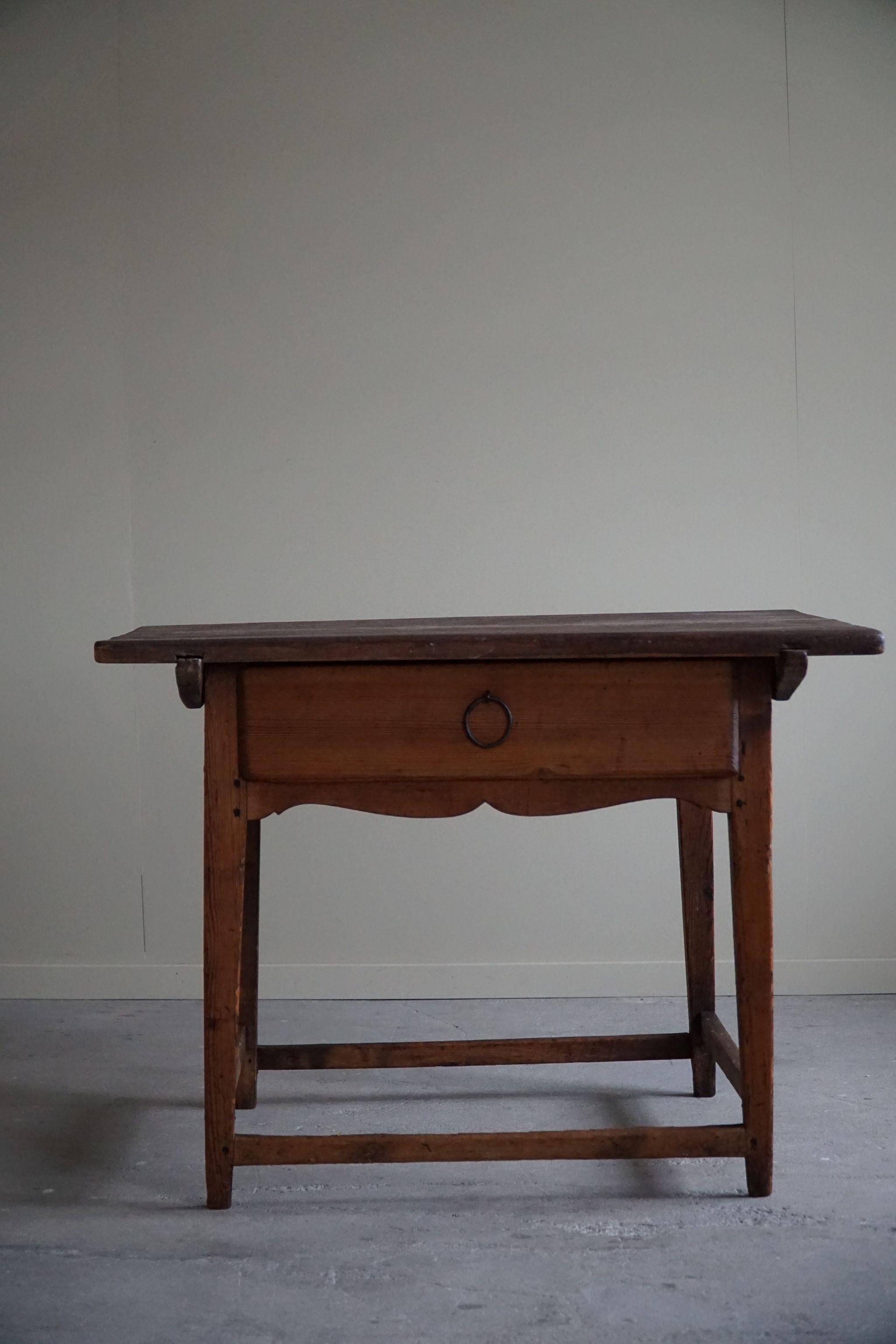 Primitive Hand Crafted Writing Desk in Pine, Made by a Swedish Carpenter, 1800s 9