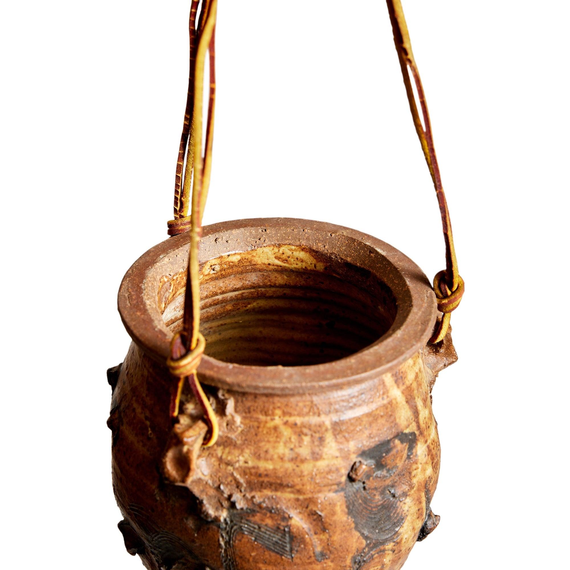 Vaso da appendere primitivo In condizioni ottime in vendita a Sagaponack, NY