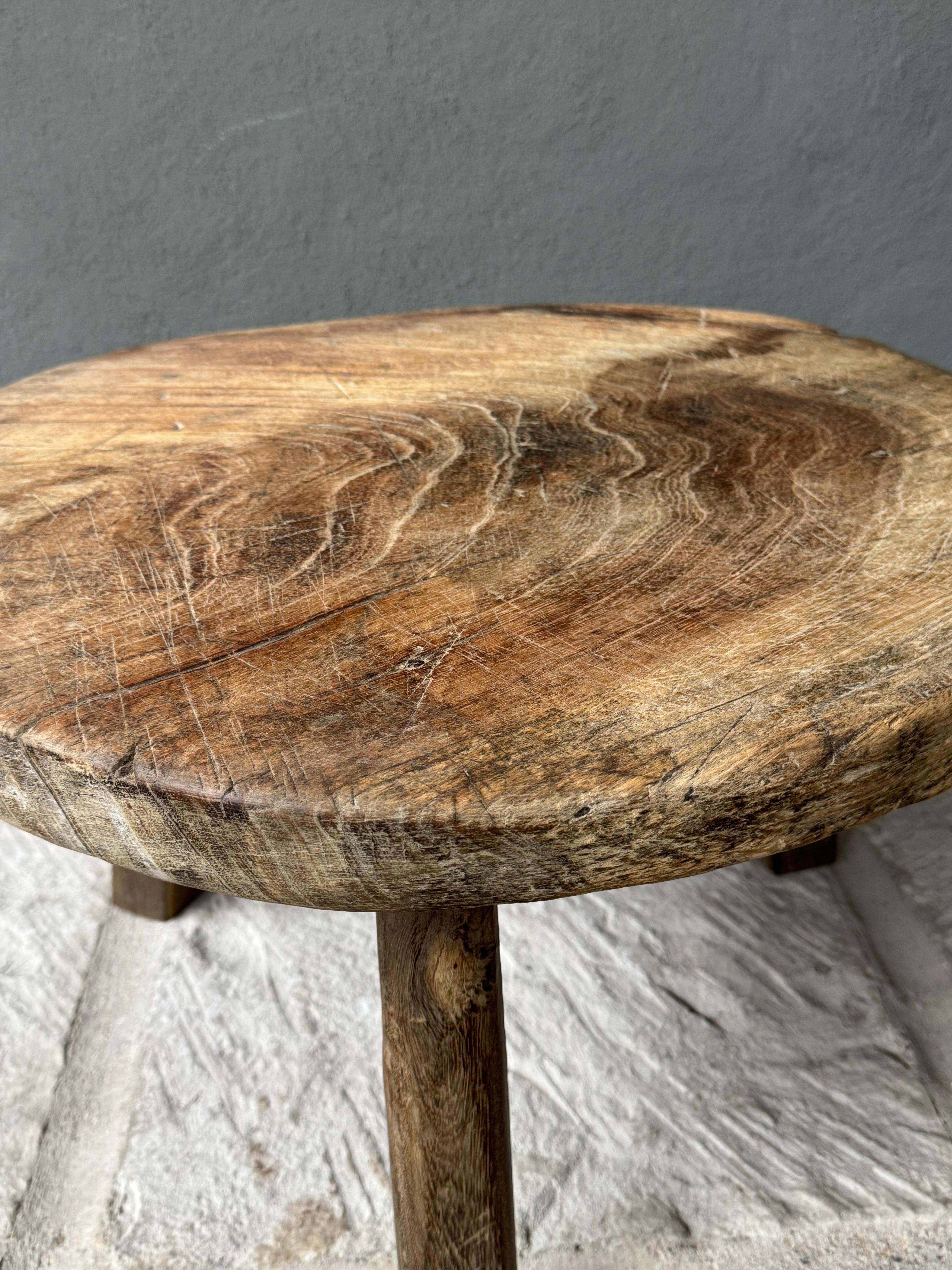 Primitive Hardwood Round Table From Central Yucatan, Mexico, Late 20th Century For Sale 1
