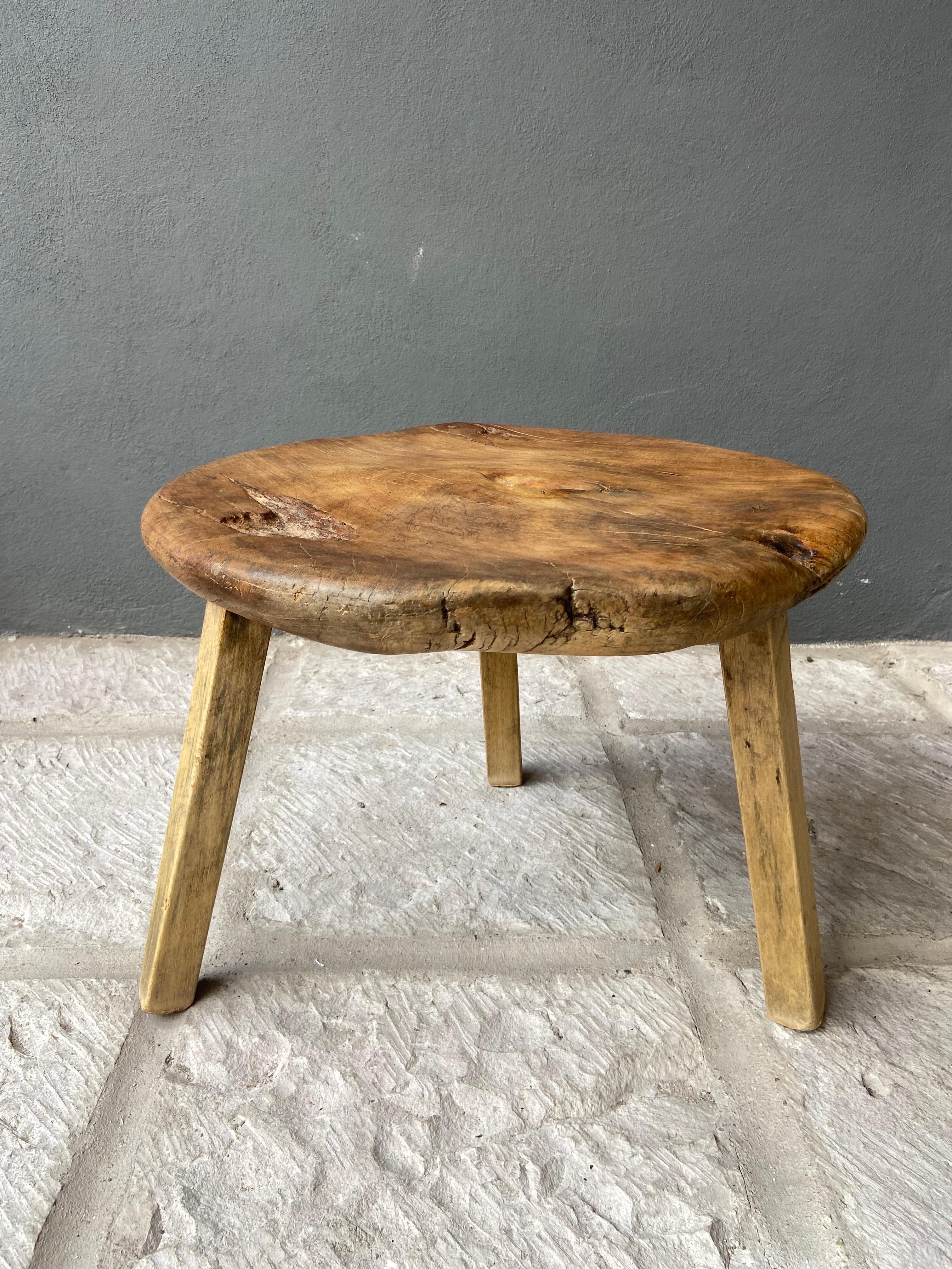 Primitive Hardwood Round Table From Yucatan, Mexico, Circa 1970´s 6