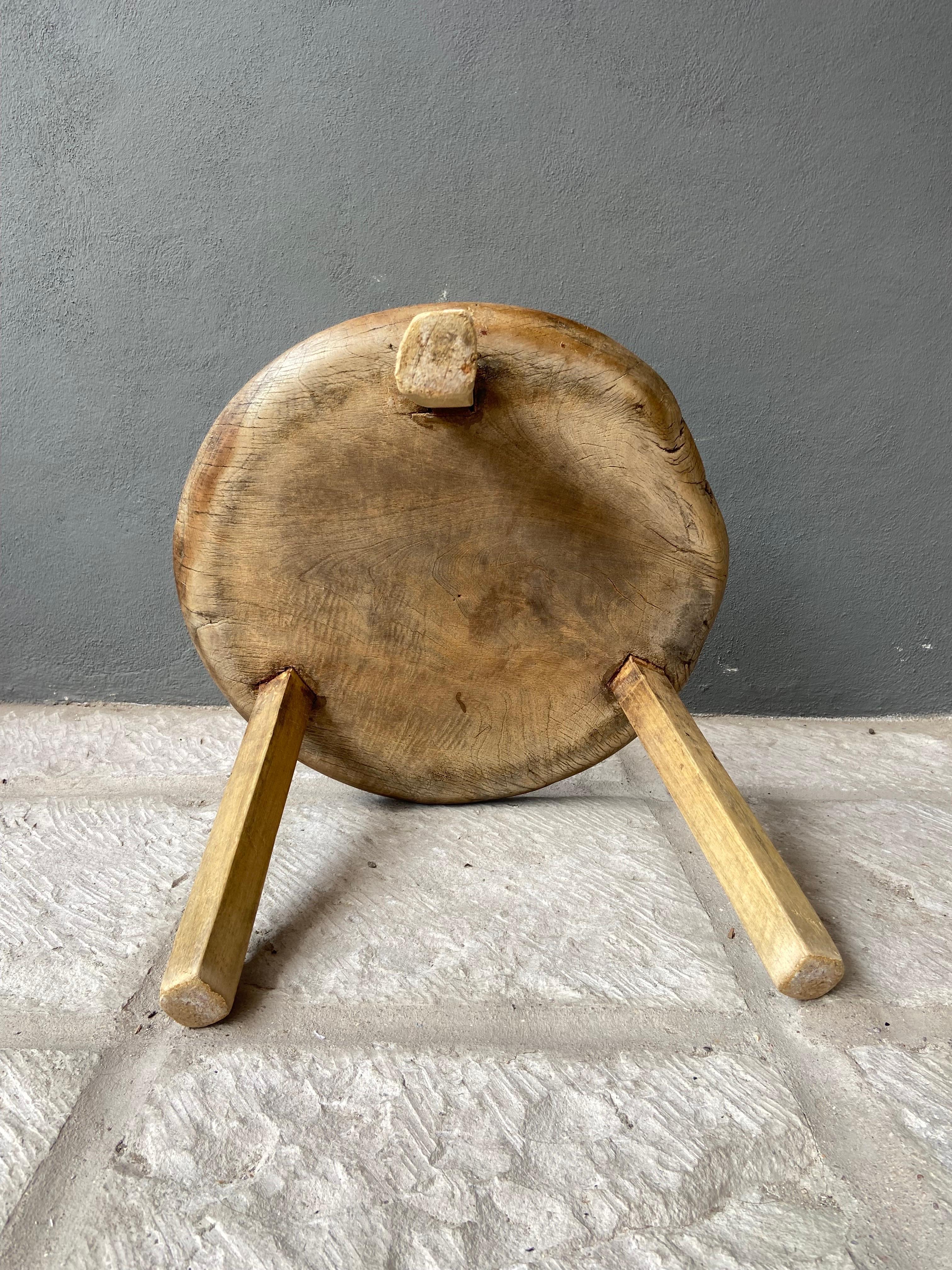 Primitive Hardwood Round Table From Yucatan, Mexico, Circa 1970´s 10