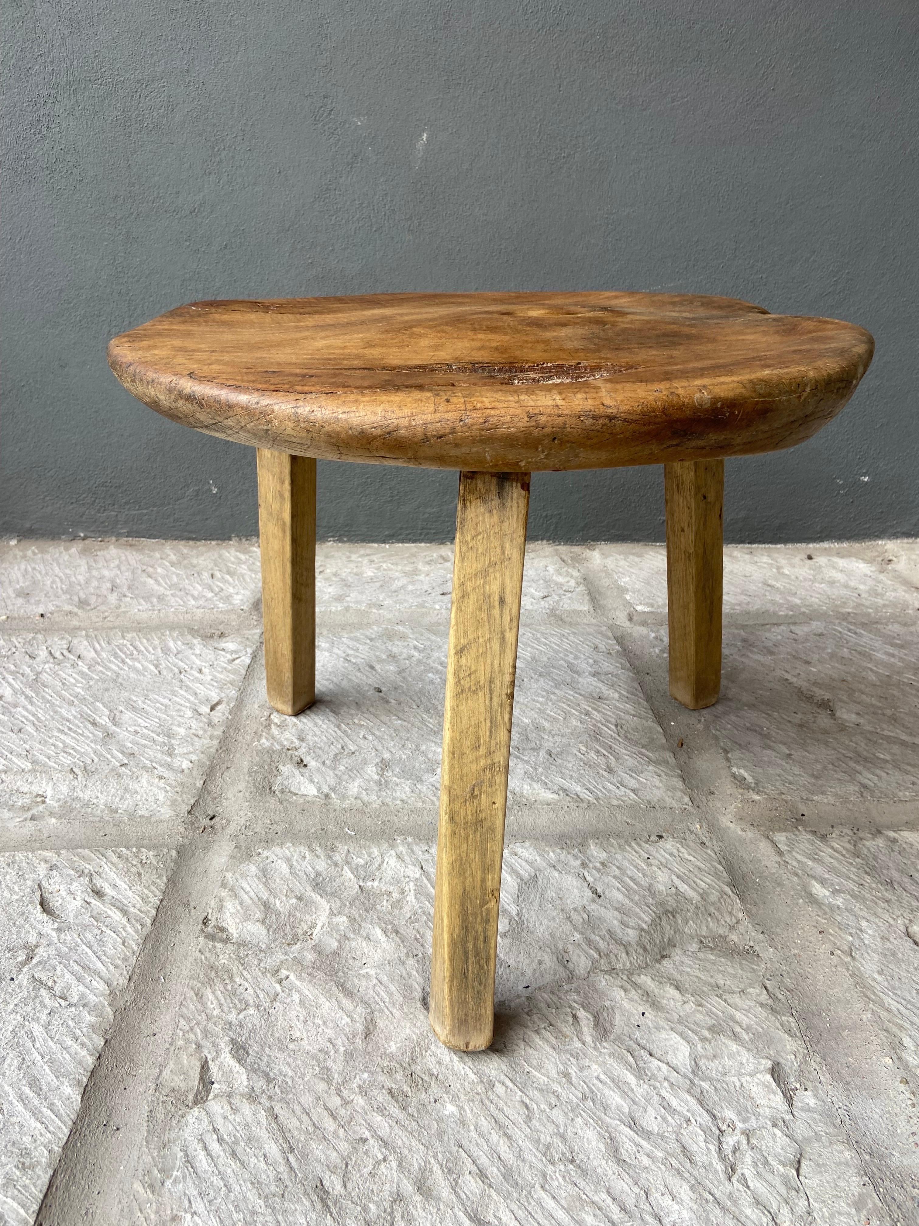 Primitive Hardwood Round Table From Yucatan, Mexico, Circa 1970´s 3