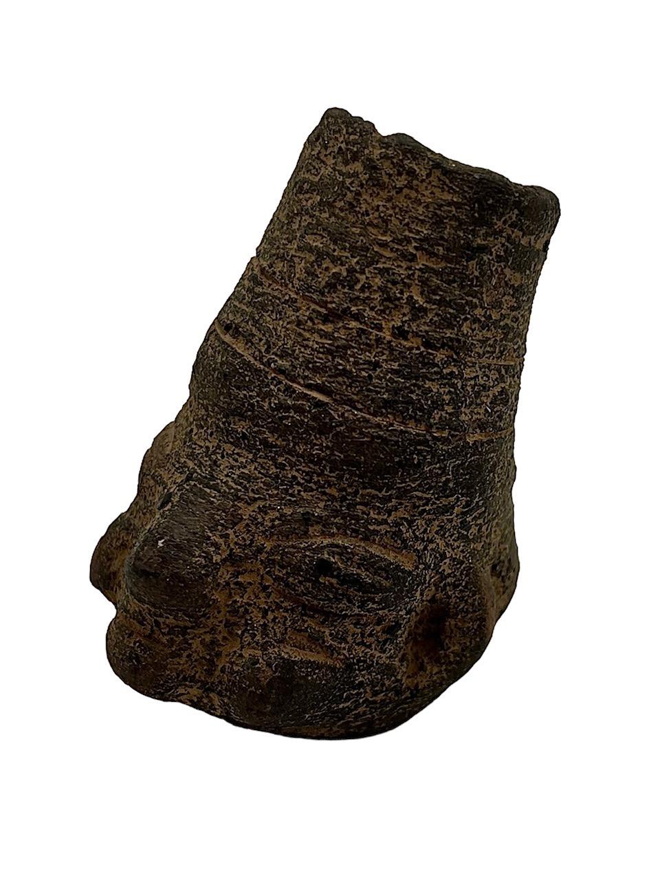 Primitive Kopffigur aus Stein aus der präkolumbianischen Periode 5