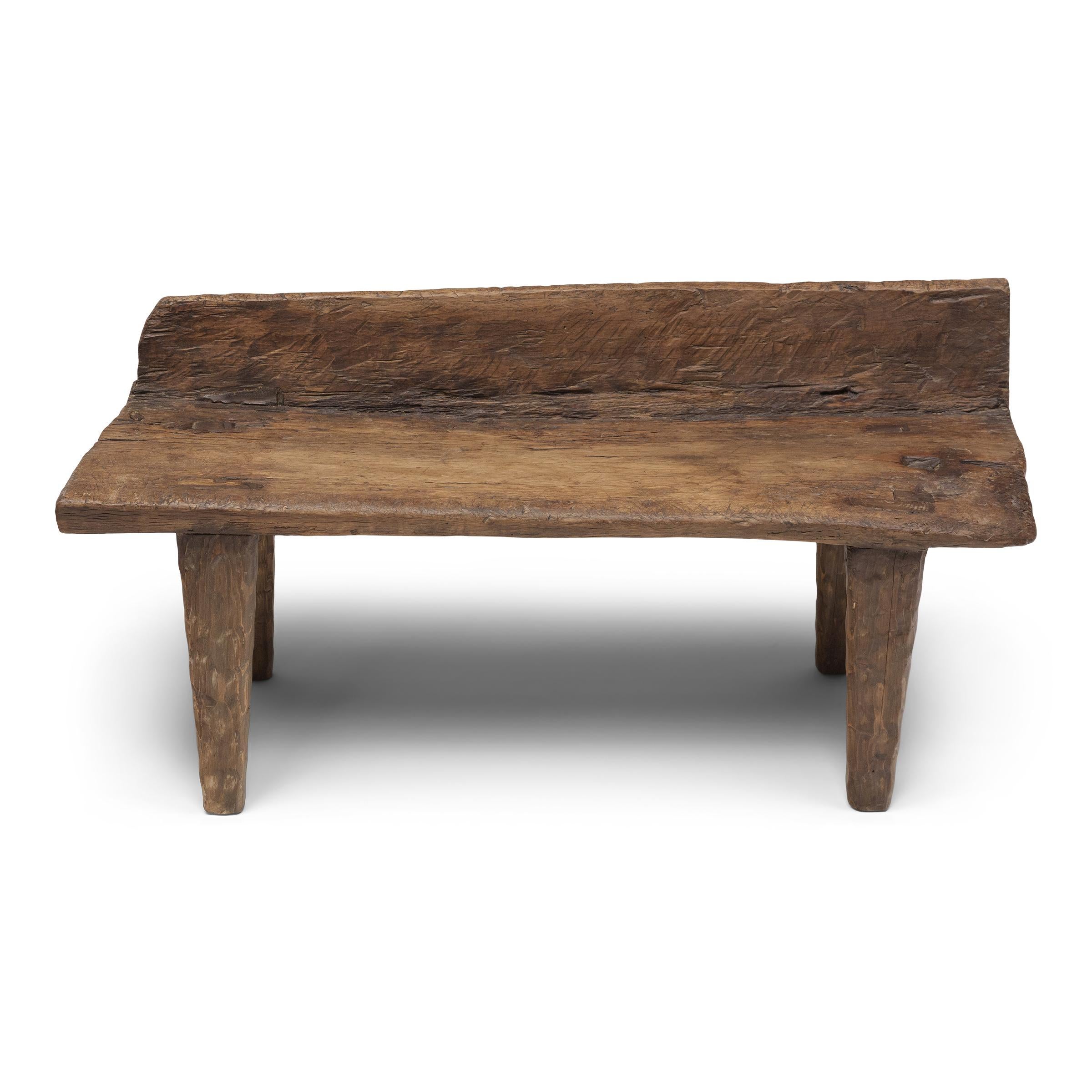 Primitive Hewn Log Bench Moderno orgánico en venta