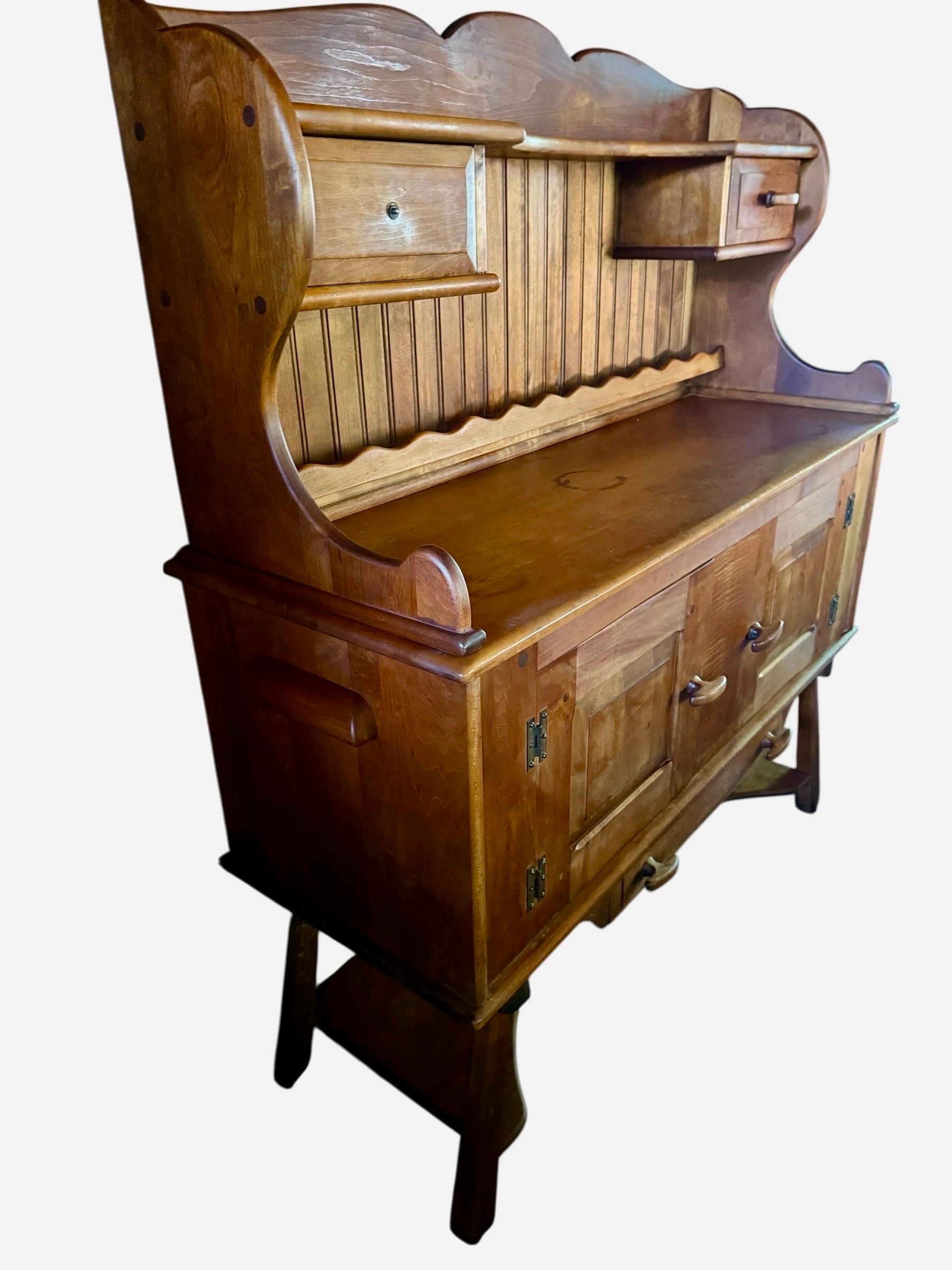 Primitive Hutch Baker's Cabinet en vente 1