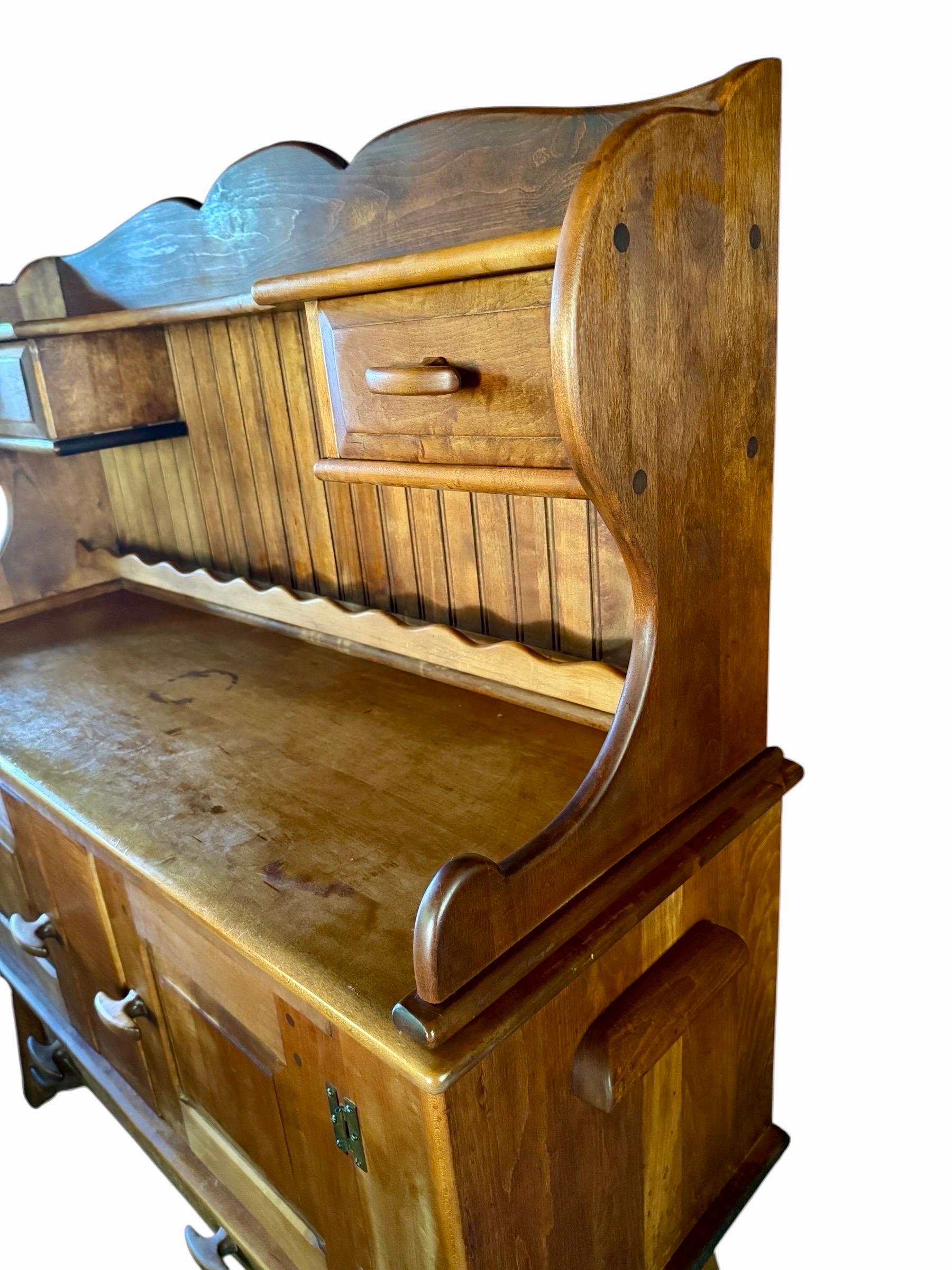 Primitive Hutch Baker's Cabinet en vente 2