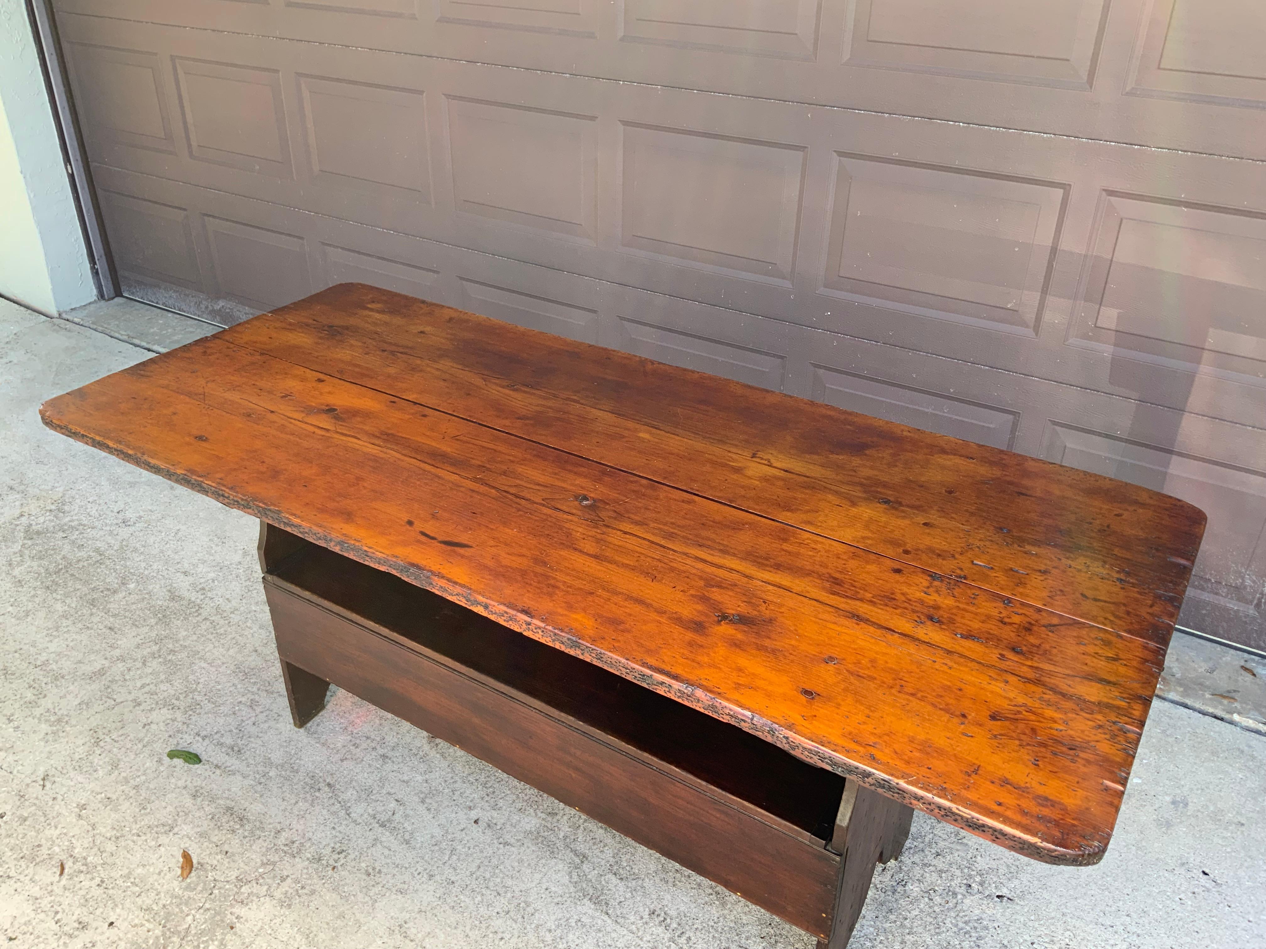 Mesa conejera primitiva en venta 7