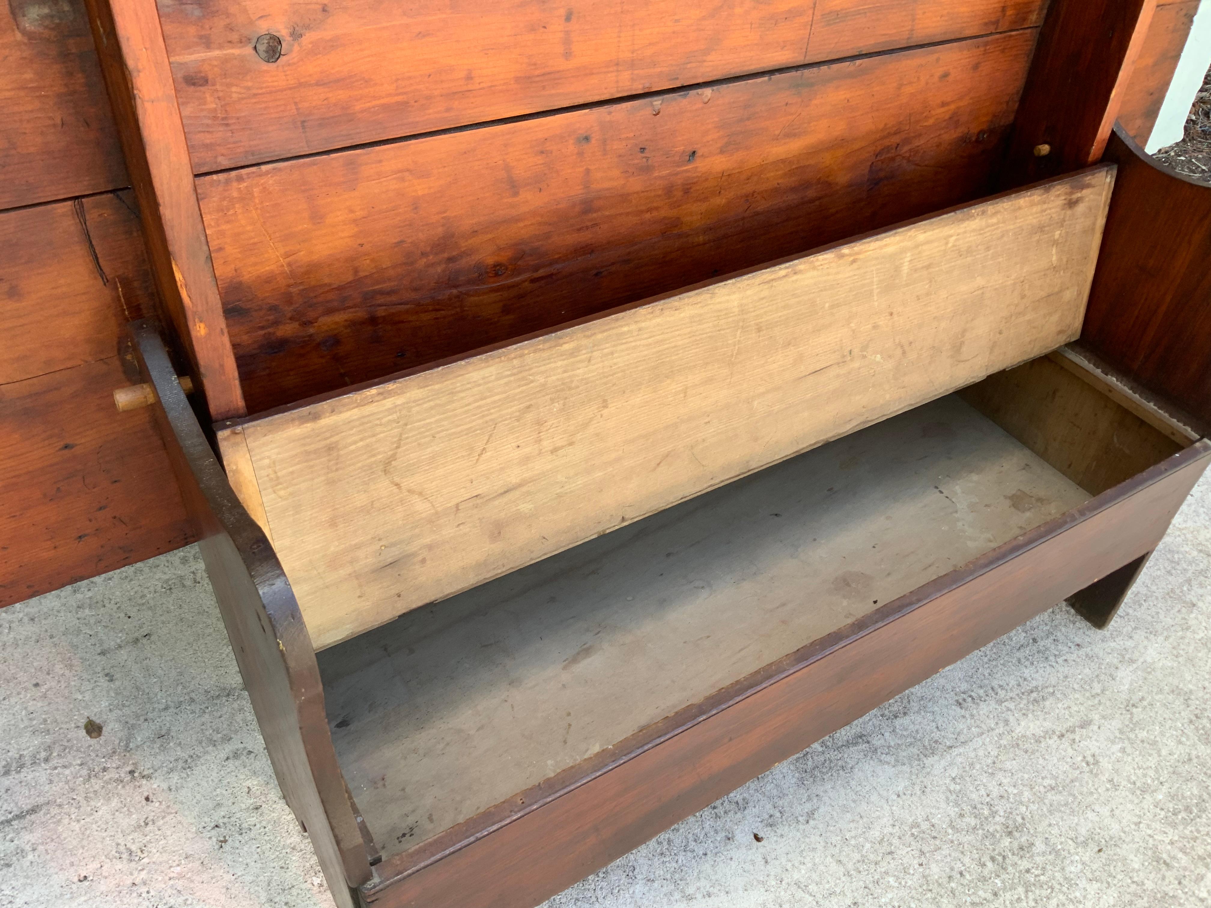 Mesa conejera primitiva en Bueno estado para la venta en Bradenton, FL