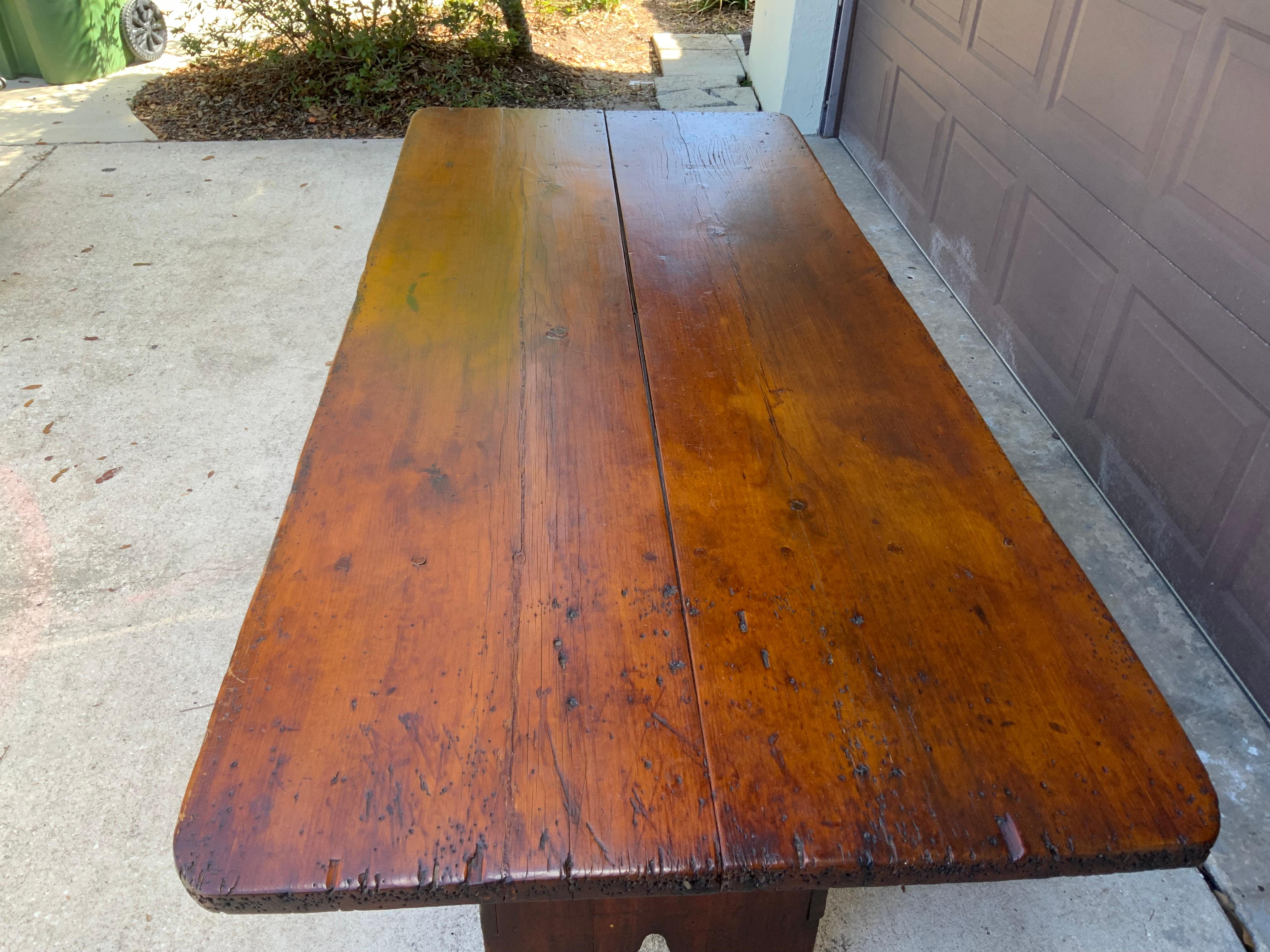 Mesa conejera primitiva Pino en venta