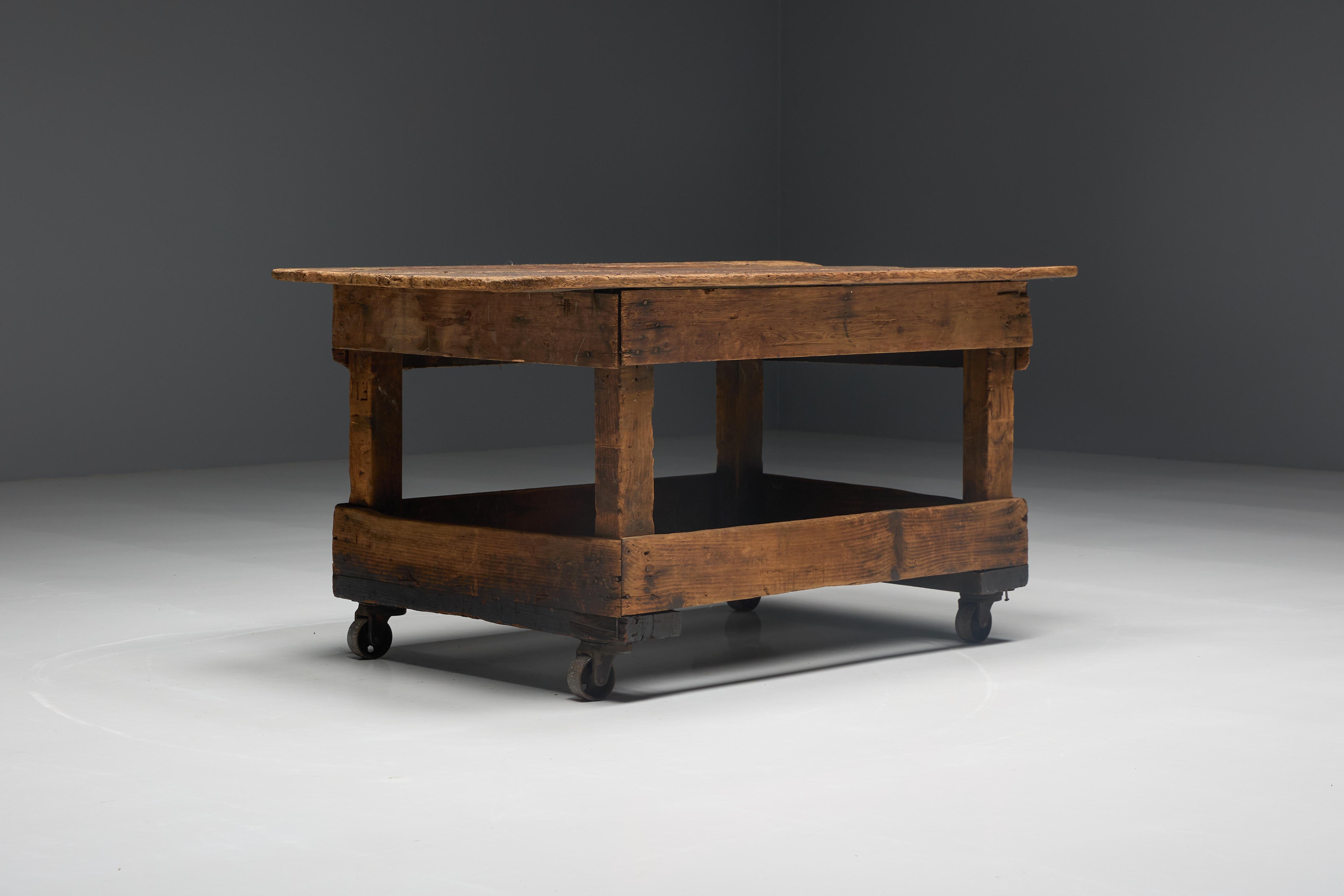 Primitiver Industrietisch, Frankreich, 19. Jahrhundert (Französisch) im Angebot