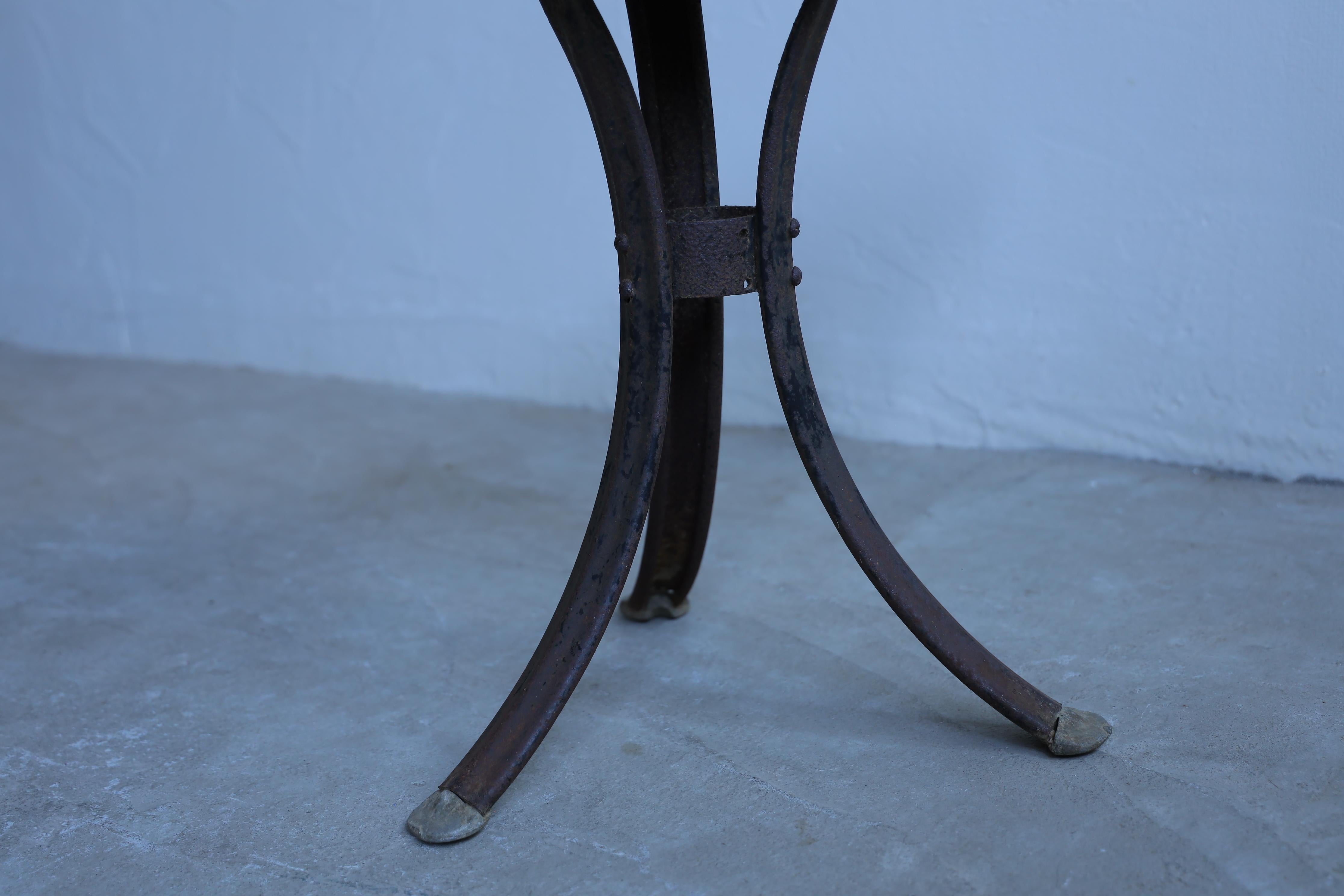 Bois Stand de fleurs japonais primitif, tabourets en bois, Wabi-Sabi en vente