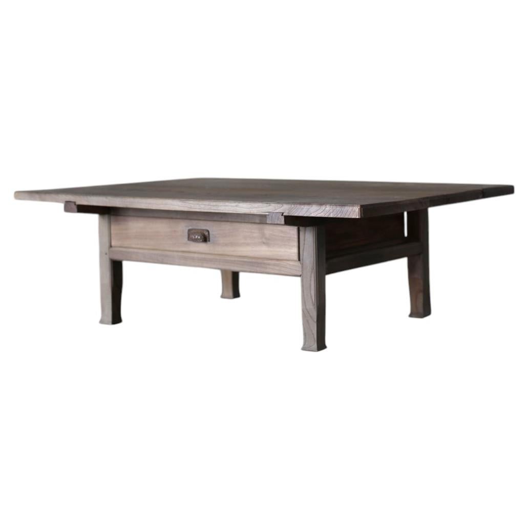 Mesa japonesa primitiva de madera con cajón Japón, principios del siglo XX