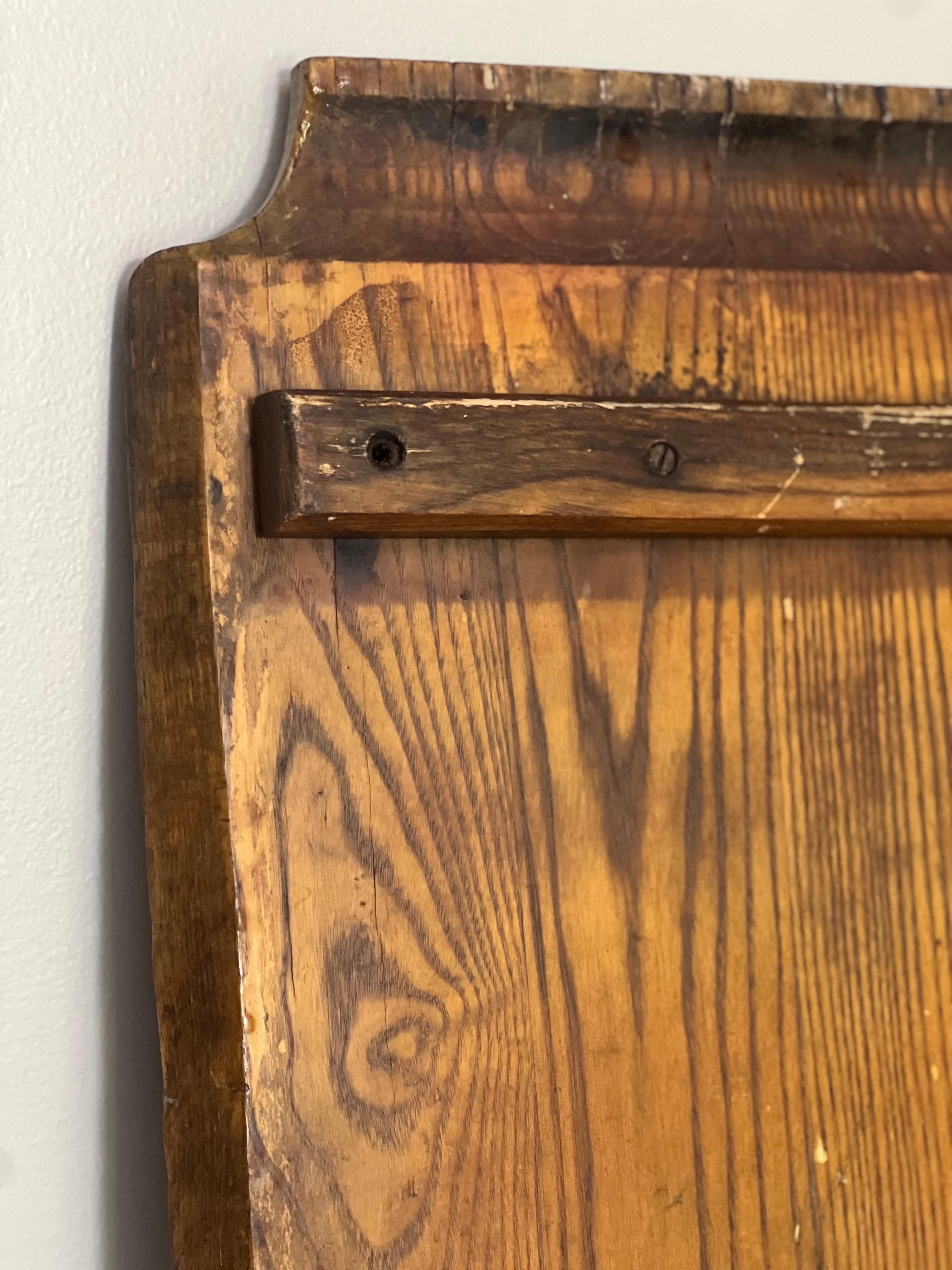 Großes handgefertigtes Primitive-Schubladenbrett aus massiver Eiche, spätes 19. Jahrhundert im Angebot 4