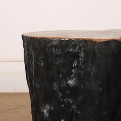 Table d'appoint primitive en litchi