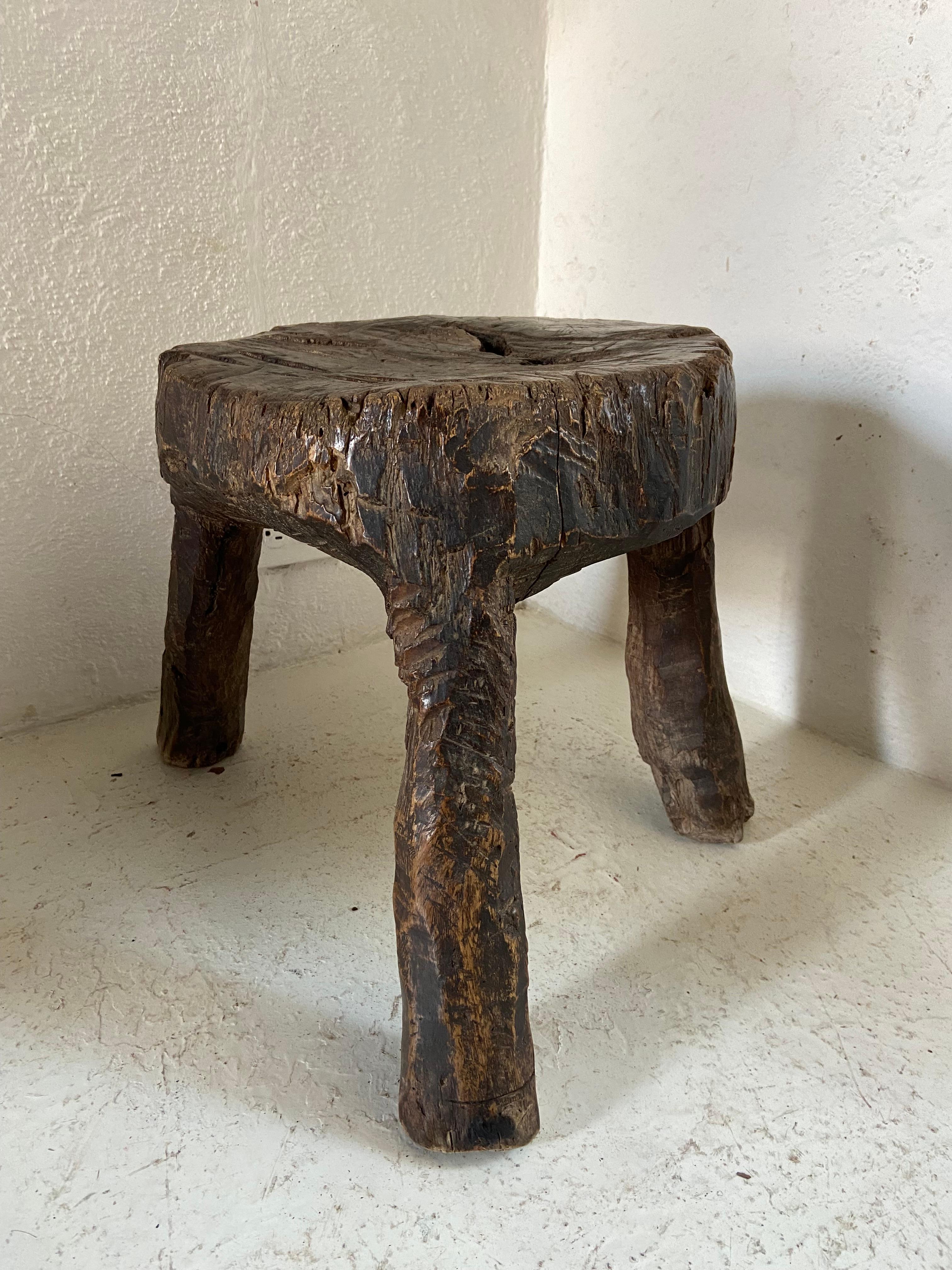 Primitiver Mesquite-Tisch in einem Stück von Artefakto (Mexikanisch) im Angebot