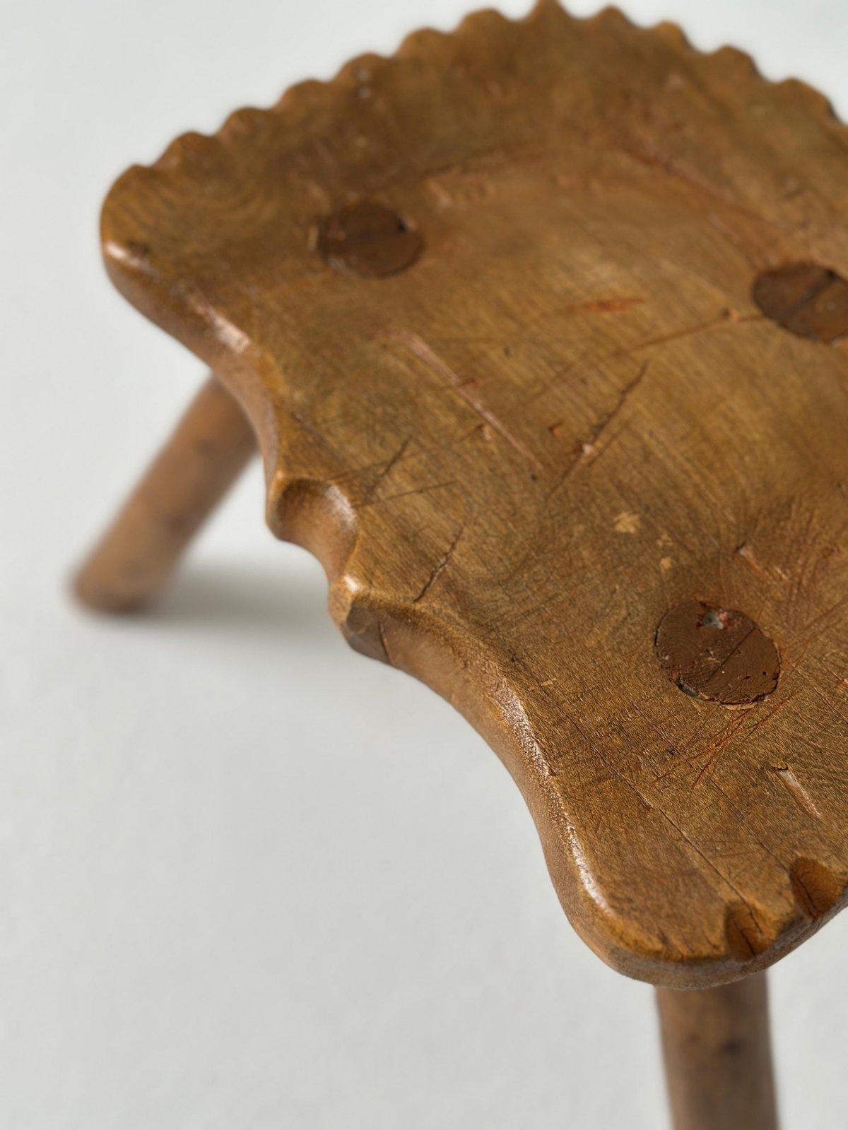 Tabouret de traite rustique 1930 en vente 4