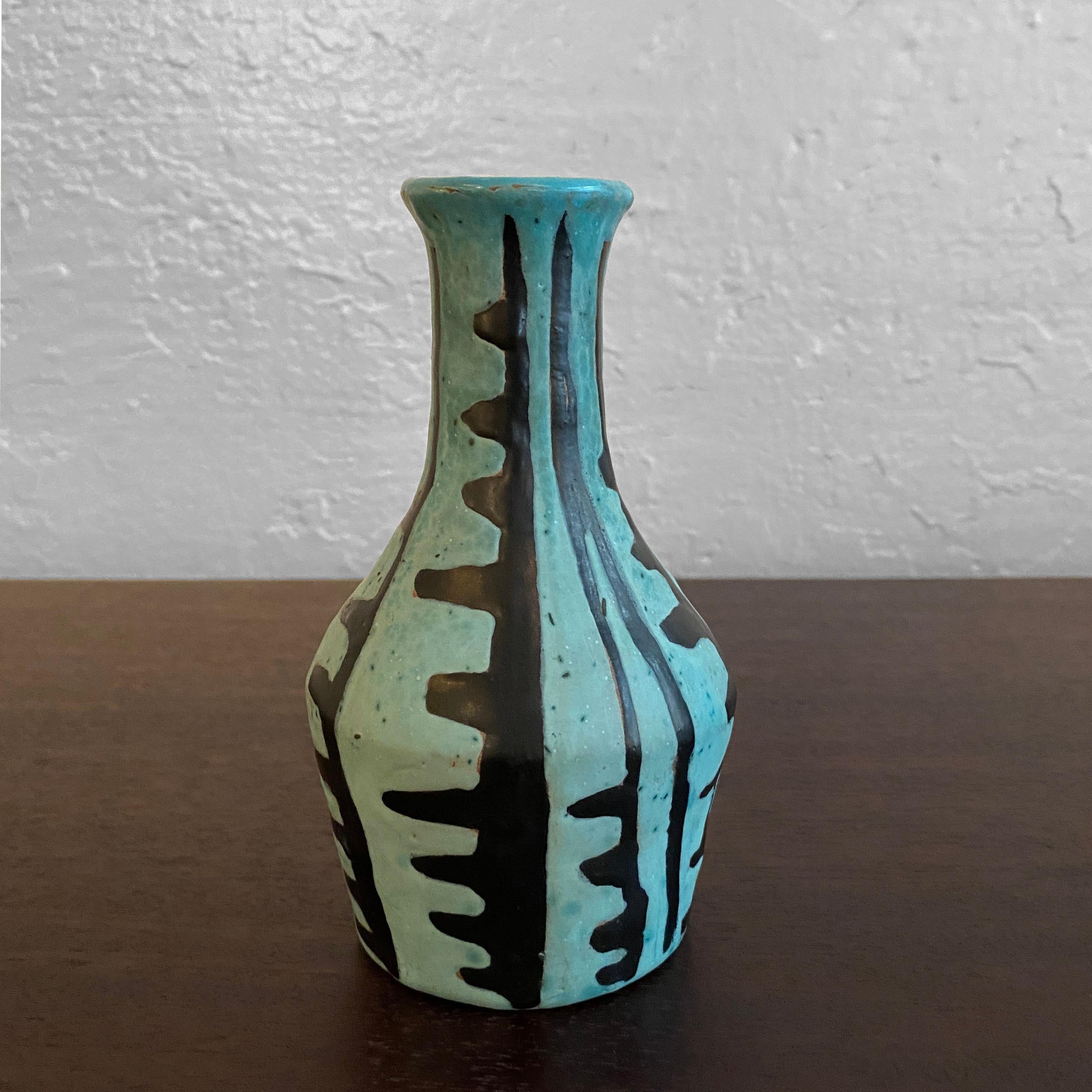 Tribal Style Modern Art Pottery Vase by Livia Gorka In Good Condition For Sale In Brooklyn, NY