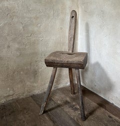 Sgabello primitivo di montagna