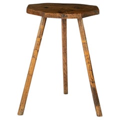 Crickettisch aus Eichenholz mit achteckiger Platte, Primitiv
