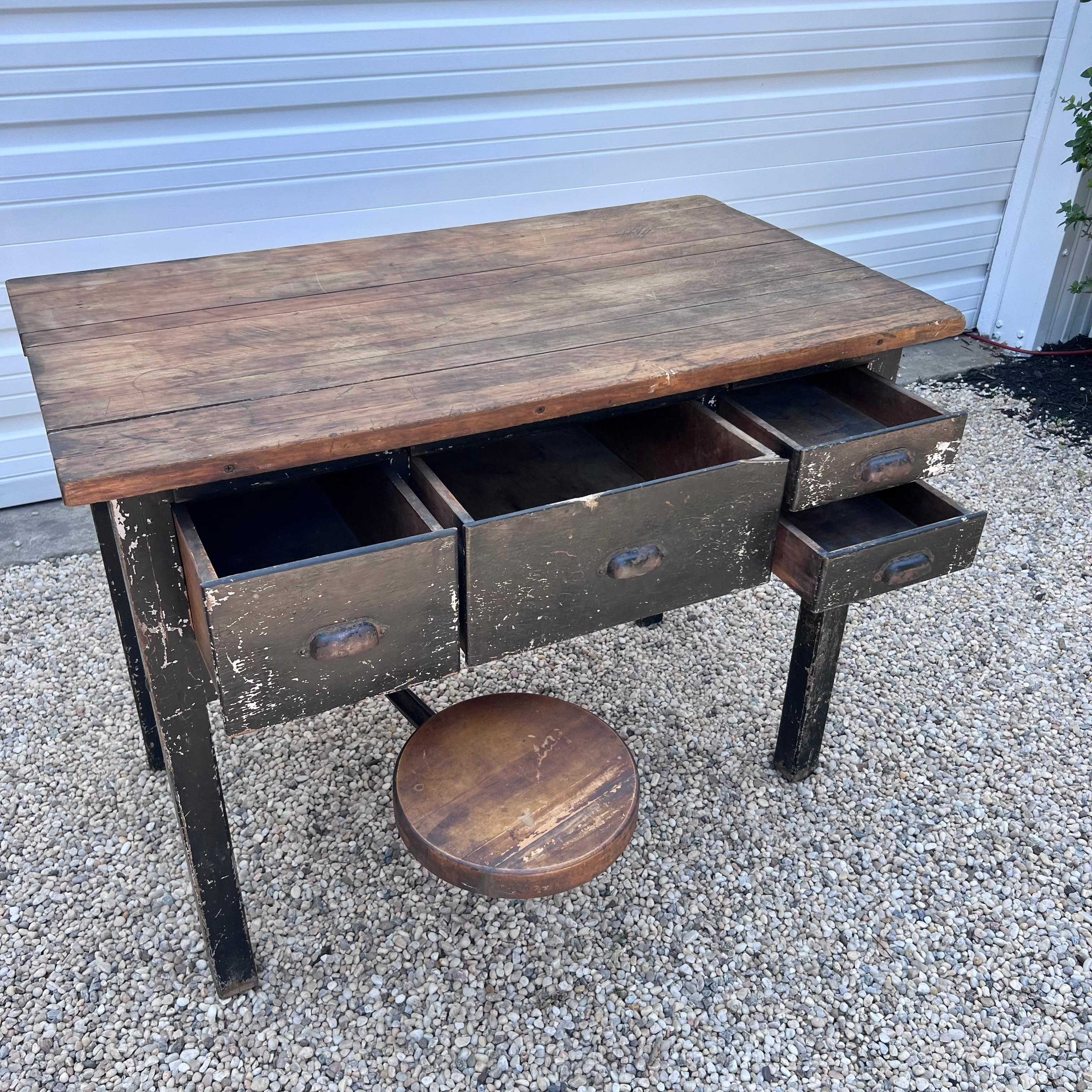 Primitive Office Desk with Built in Stool, 1950s, USA In Good Condition For Sale In Los Angeles, CA