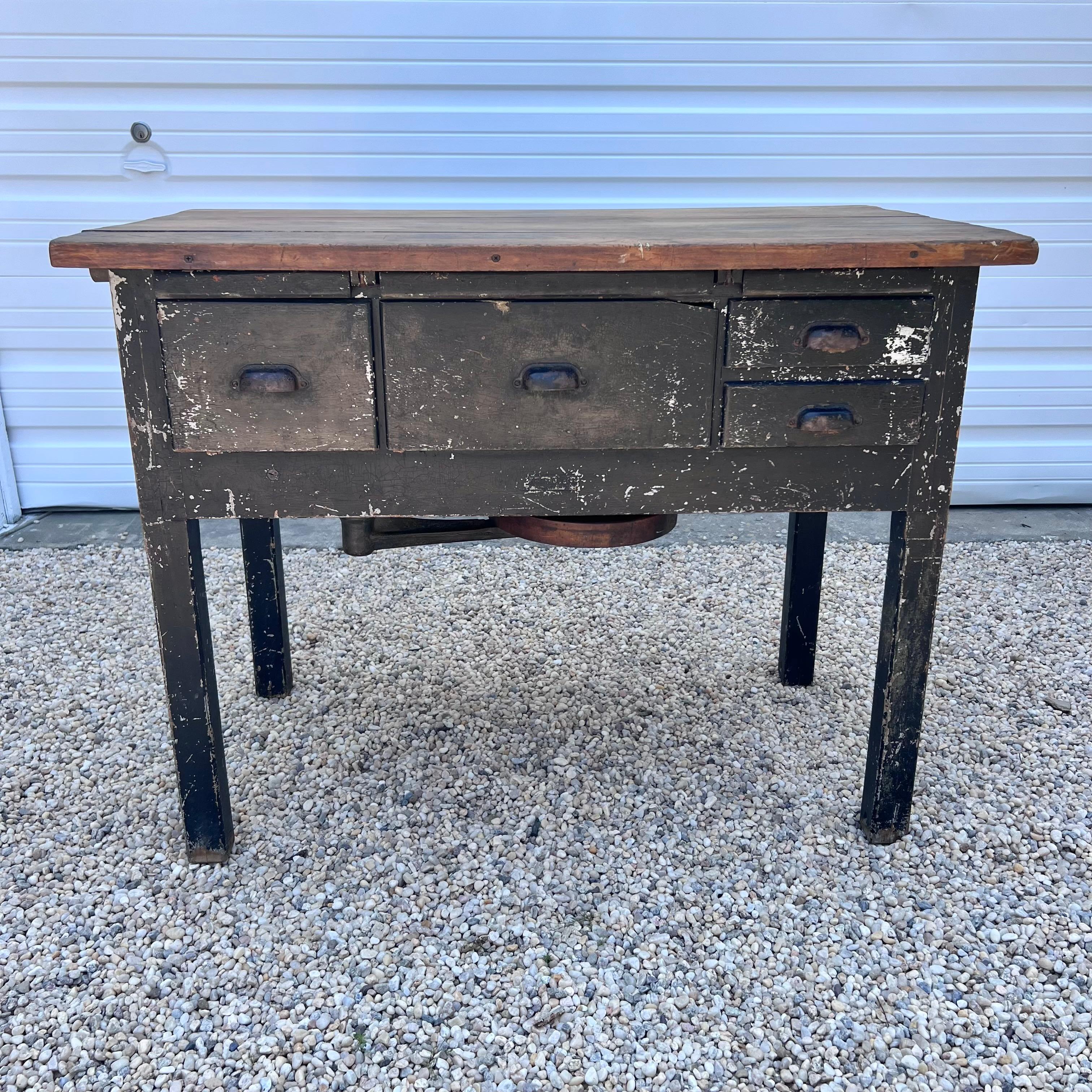 Primitive Office Desk with Built in Stool, 1950s, USA For Sale 2
