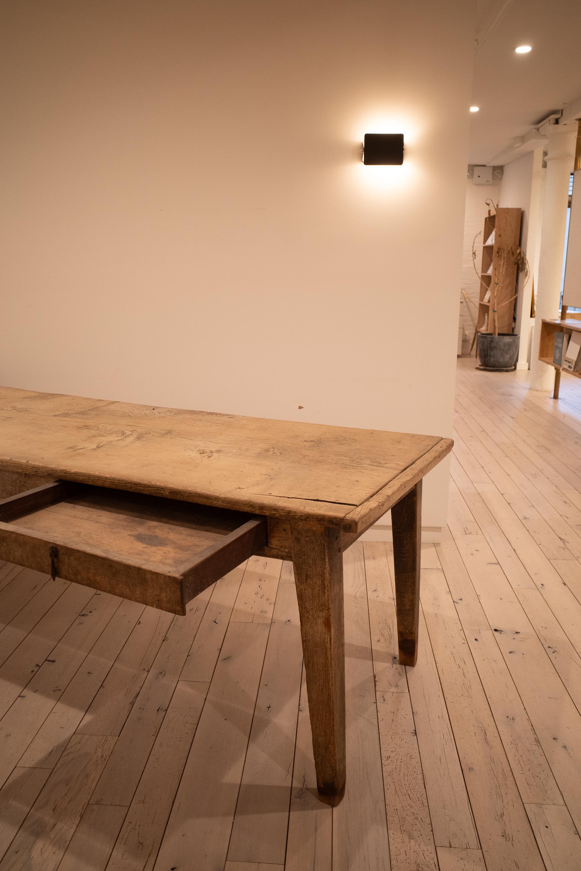 Console primitiva a un cassetto in vendita 5