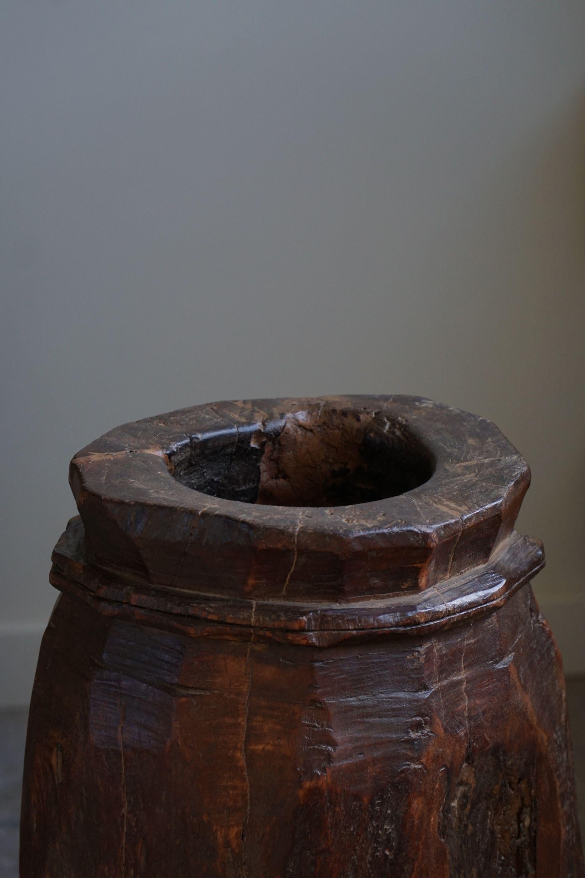 Primitive Organic Wooden Naga Pot in Teak, Wabi Sabi Style, 20th Century For Sale 7