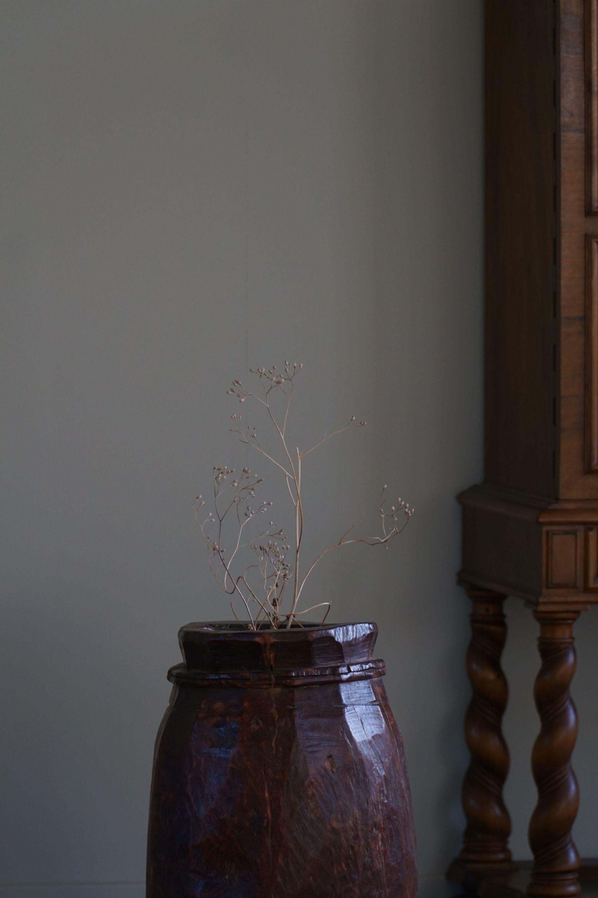 Organique Pot Naga primitif en bois organique en teck, style Wabi Sabi, 20ème siècle en vente
