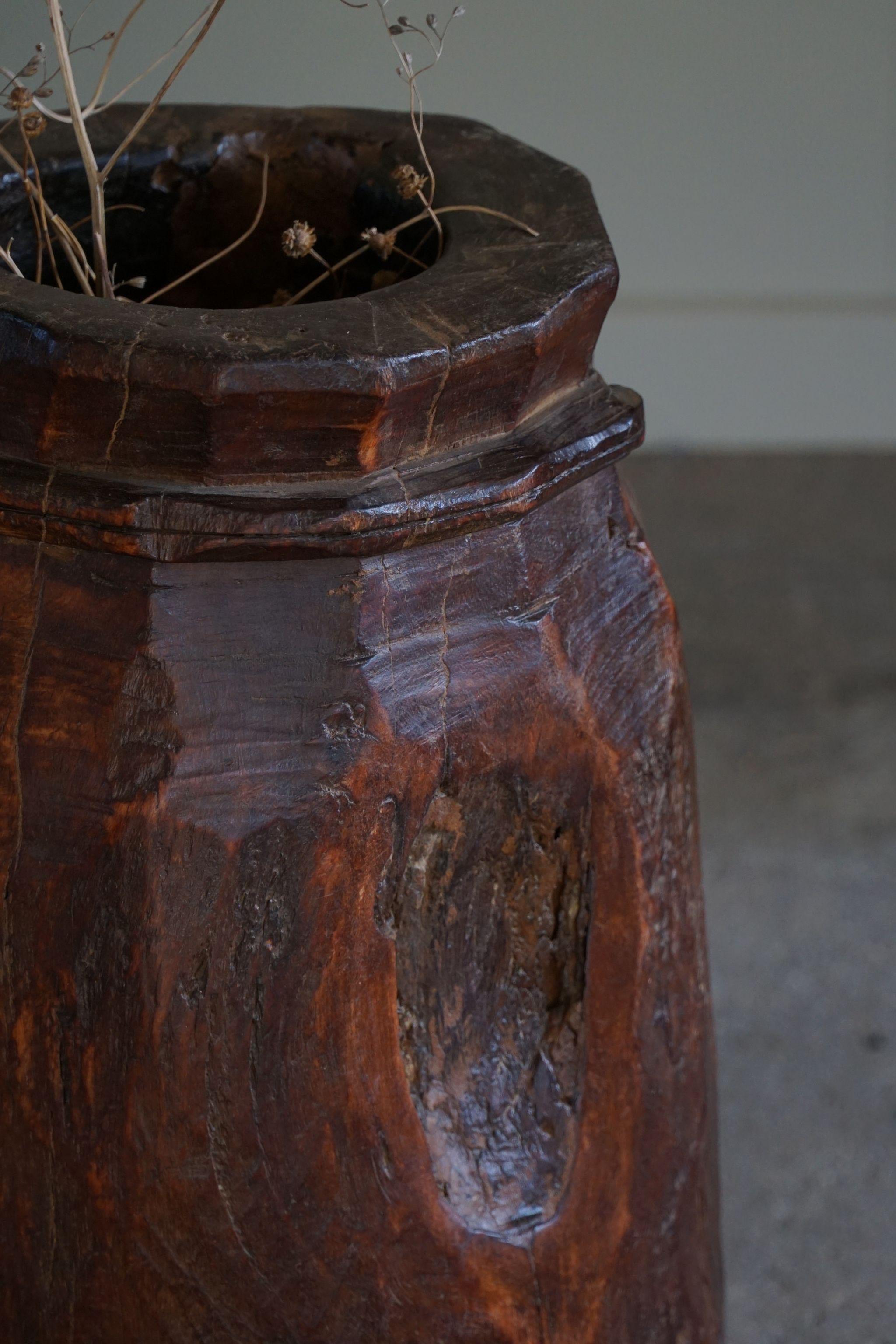 Primitive Organic Wooden Naga Pot in Teak, Wabi Sabi Style, 20th Century For Sale 1