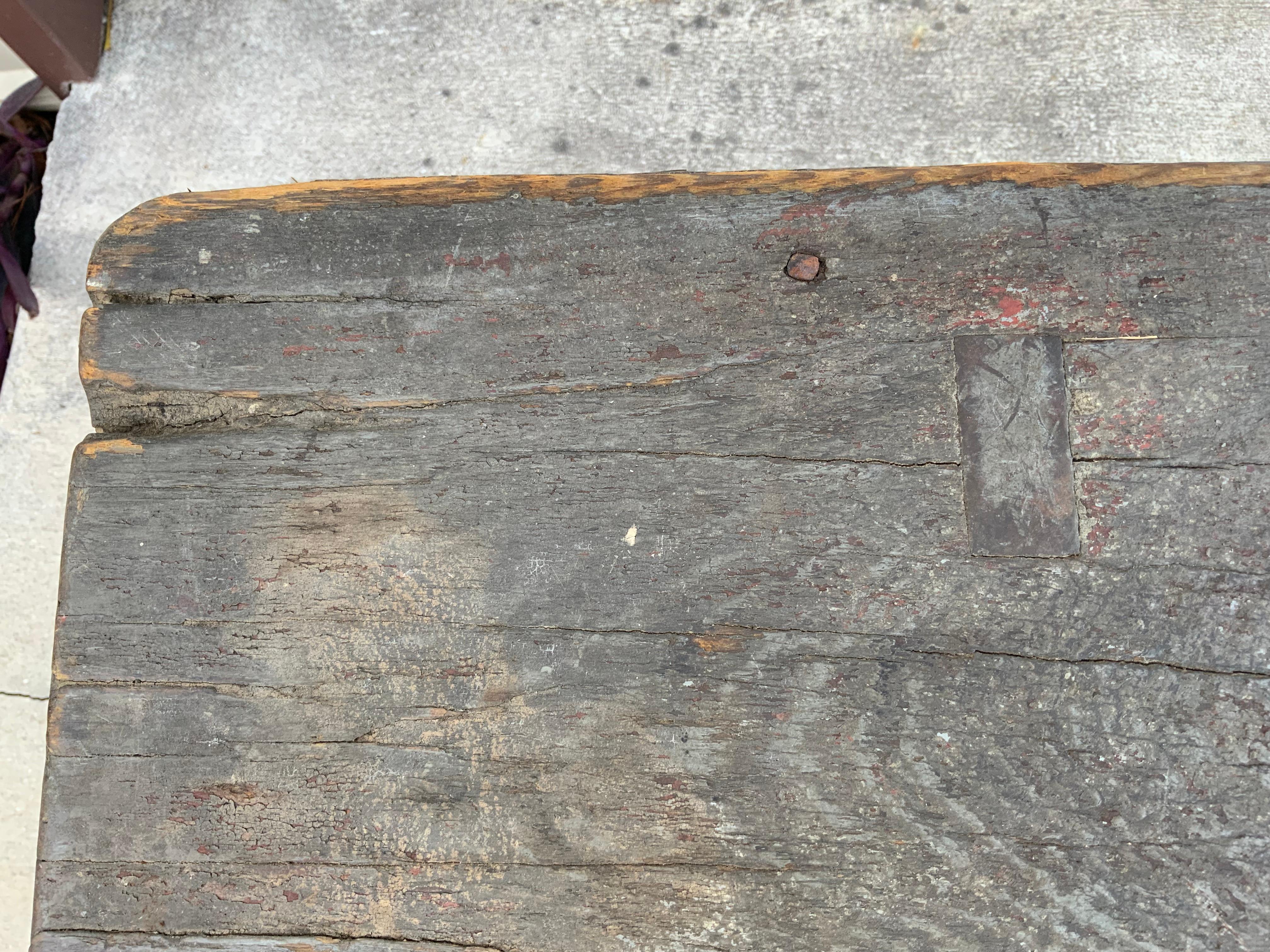 Primitive Painted Bench In Good Condition For Sale In Bradenton, FL
