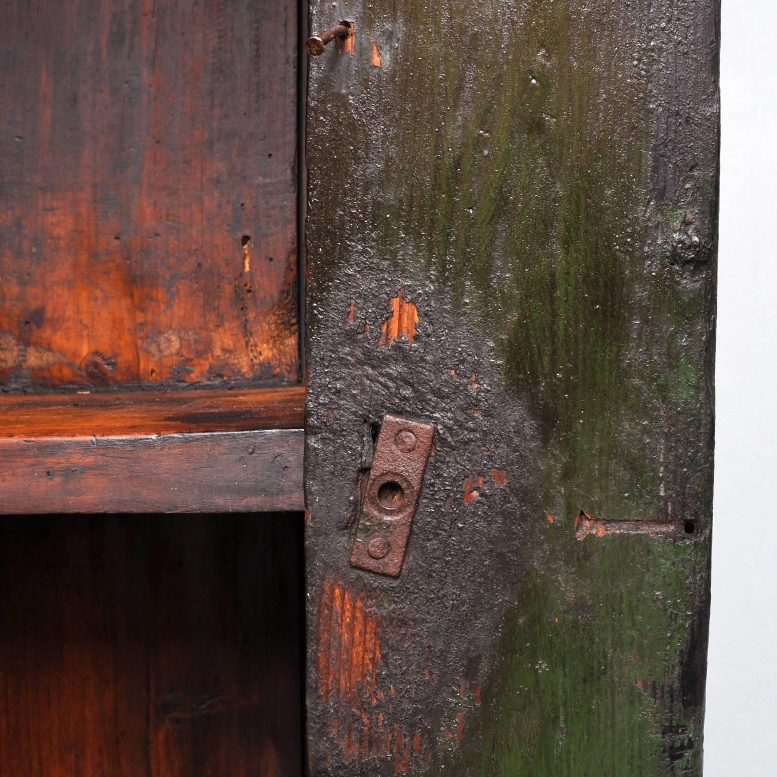 Primitive Pine Cabinet from Moldavia, 1830s For Sale 3