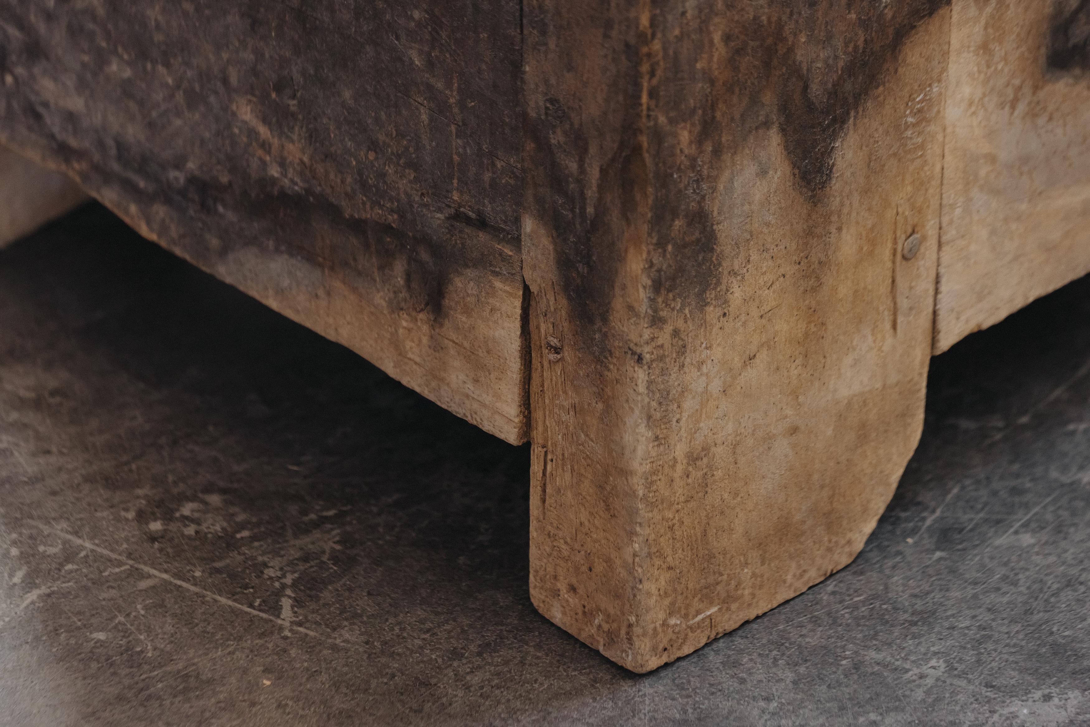 Primitive Pine Trunk From Italy, Circa 1800 For Sale 7