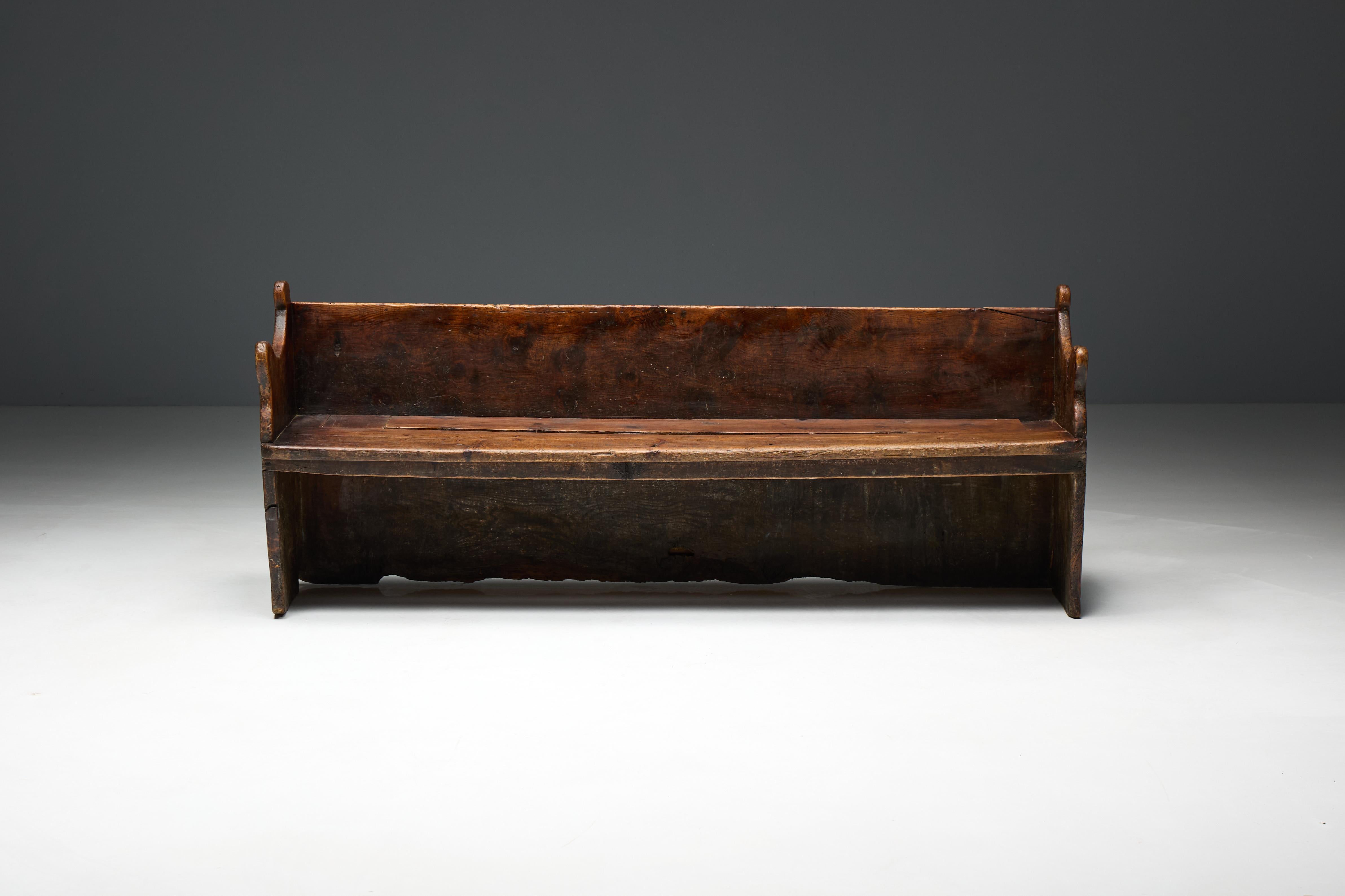 Rustique Banc primitif Pyrenean, France, 19e siècle en vente