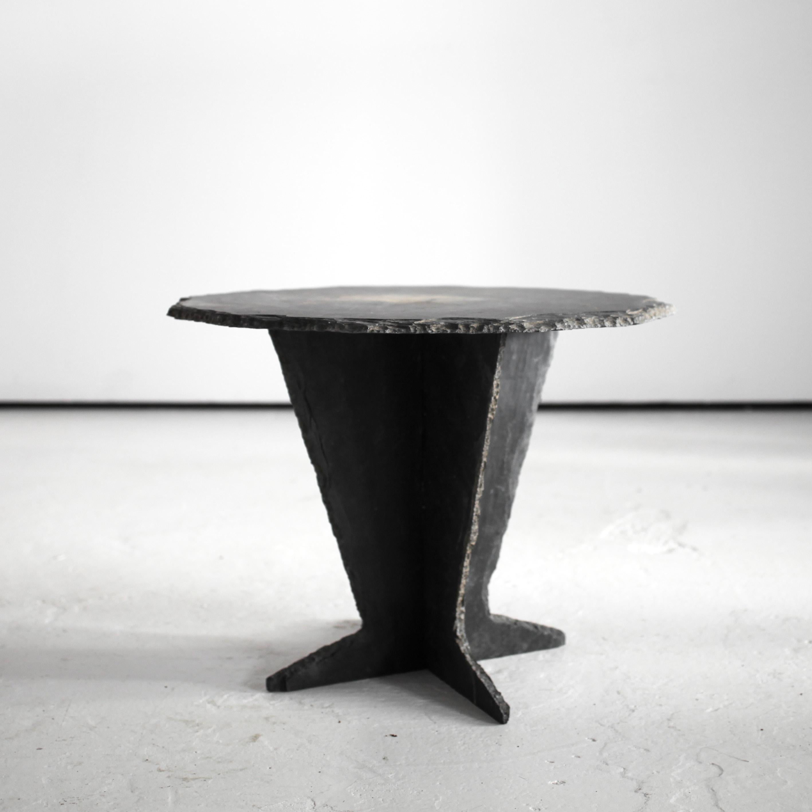Primitive Riven Slate Side Table Wabi Sabi In Good Condition In London, GB