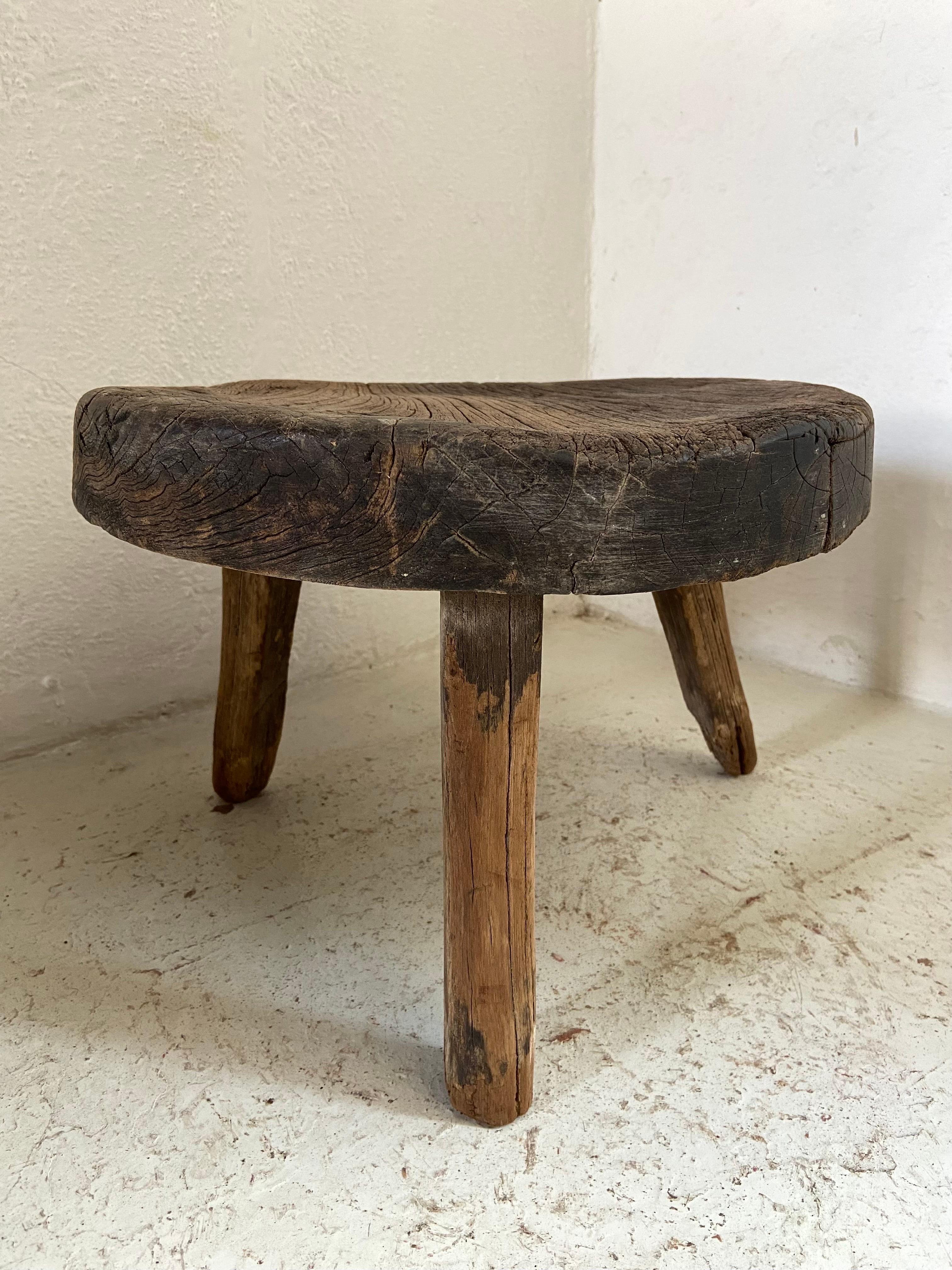 Primitive round table from Yucatan, 1970s. Original Mayan low table from the outskirts of Valladolid.