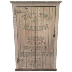 Antique Rustique 19ème Siècle Painted Pine Kitchen / Pantry Cupboard:: English