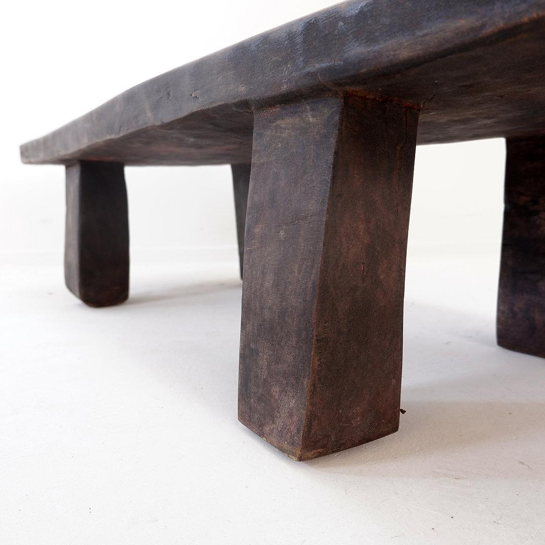Mesa de centro o banco rústico primitivo brutalista - 20 en venta 4