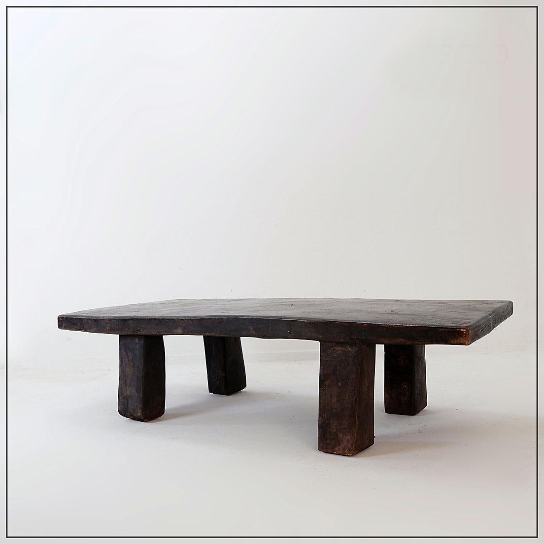 Mesa de centro o banco rústico primitivo brutalista - 20 en venta 3