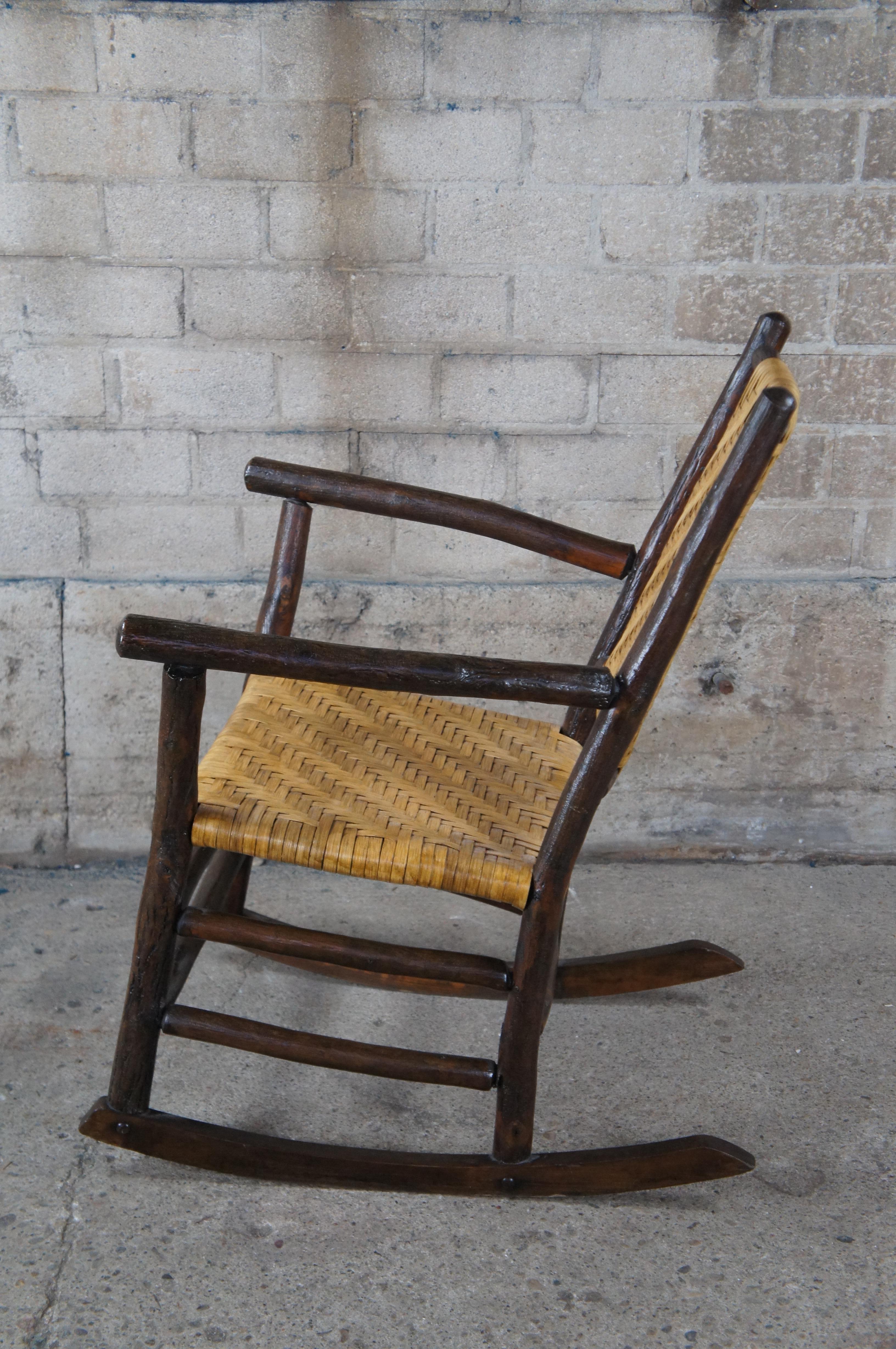 Primitive Rustic Hickory Rocking Arm Chair Adirondack Lodge Rocker In Good Condition For Sale In Dayton, OH