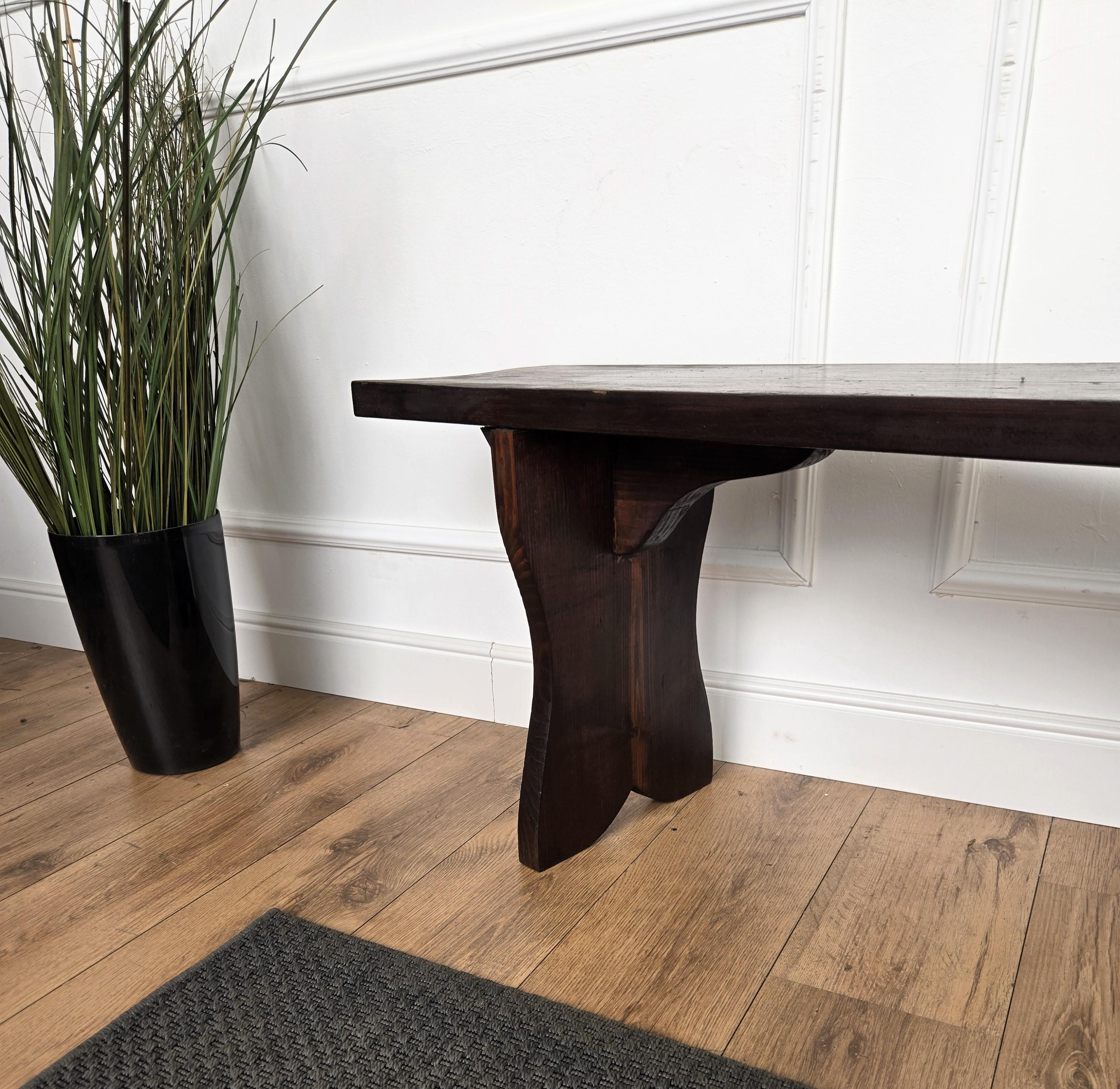 Primitive Rustic Minimal Italian Antique Wooden Bench Side Table In Good Condition For Sale In Carimate, Como